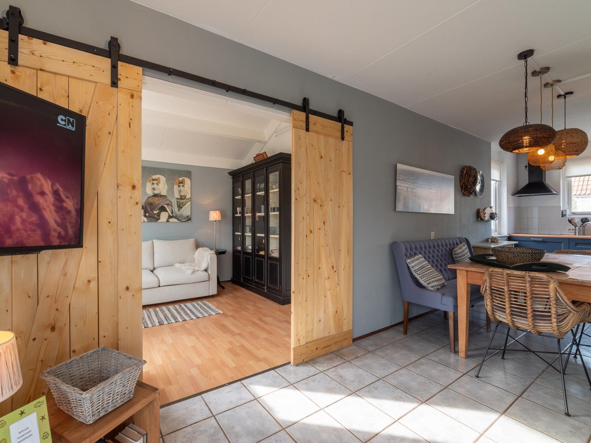 De woonkamer van Villapark De Oesterbaai 5 in Wemeldinge