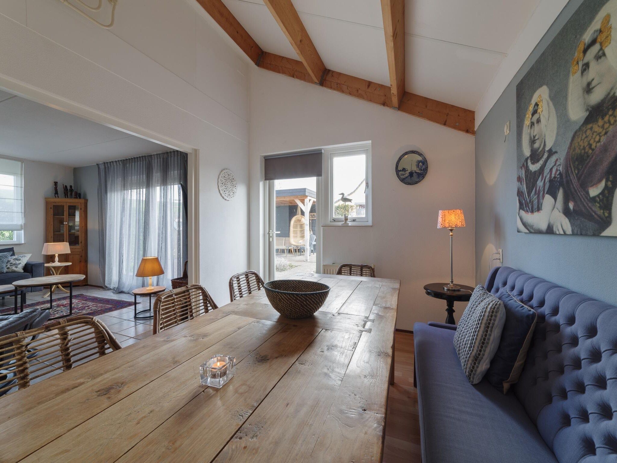 De eetkamer van Villapark De Oesterbaai 5 in Wemeldinge