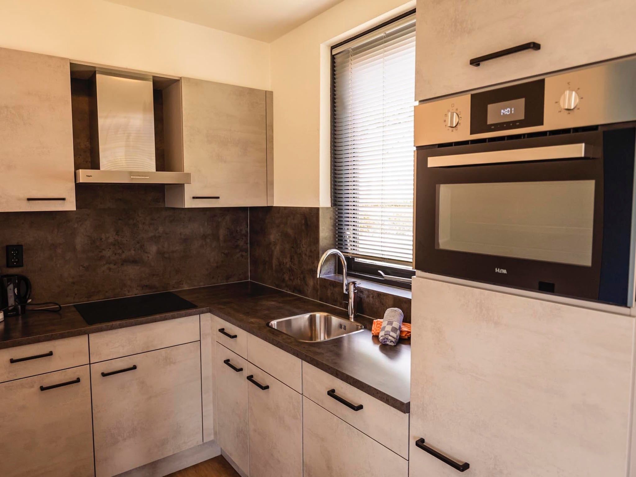 De keuken van Vakantiepark 't Broeckhuys 3 in Ewijk