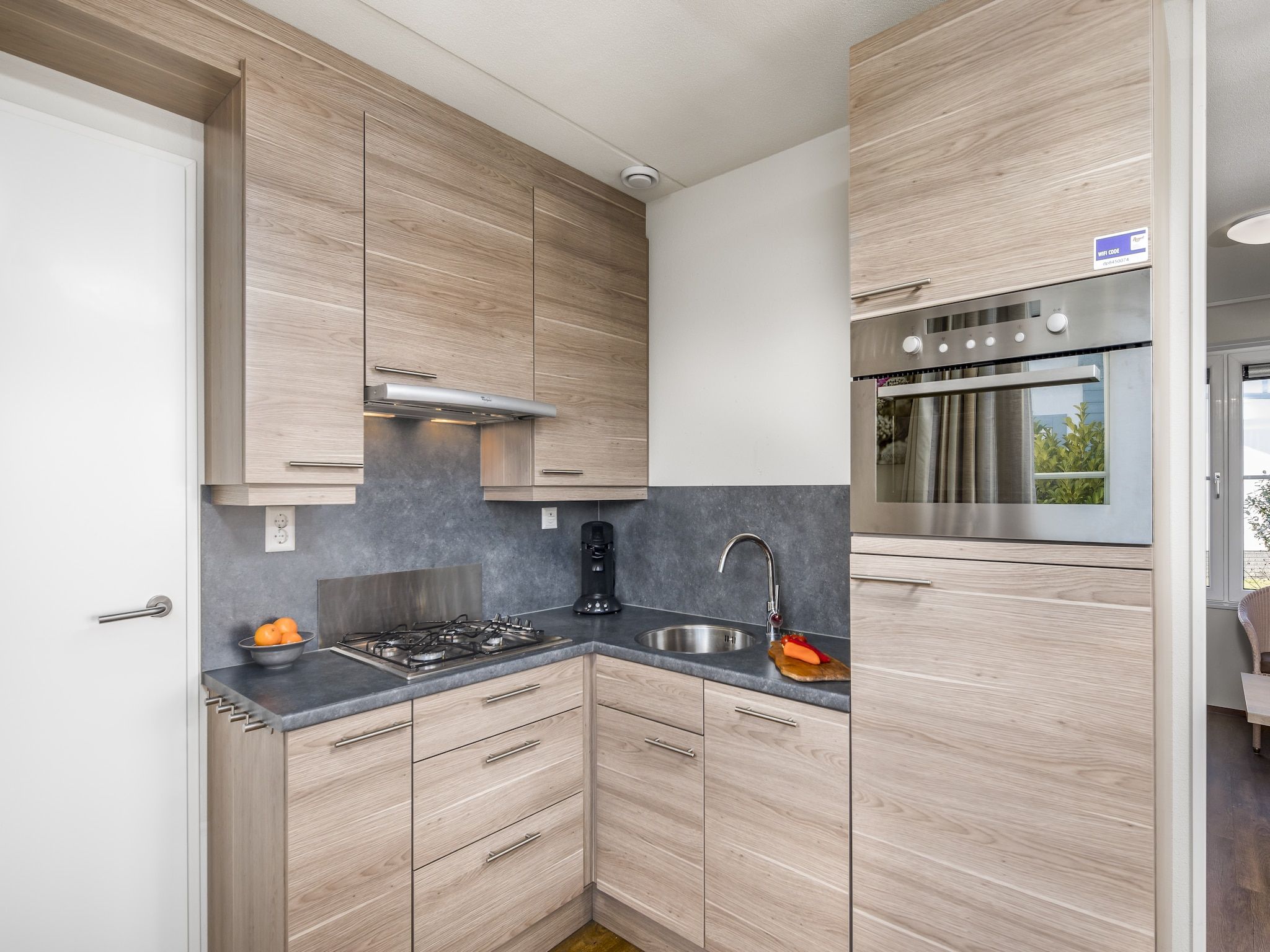 De keuken van Noordzee Residence Cadzand-Bad 29 in Cadzand-Bad