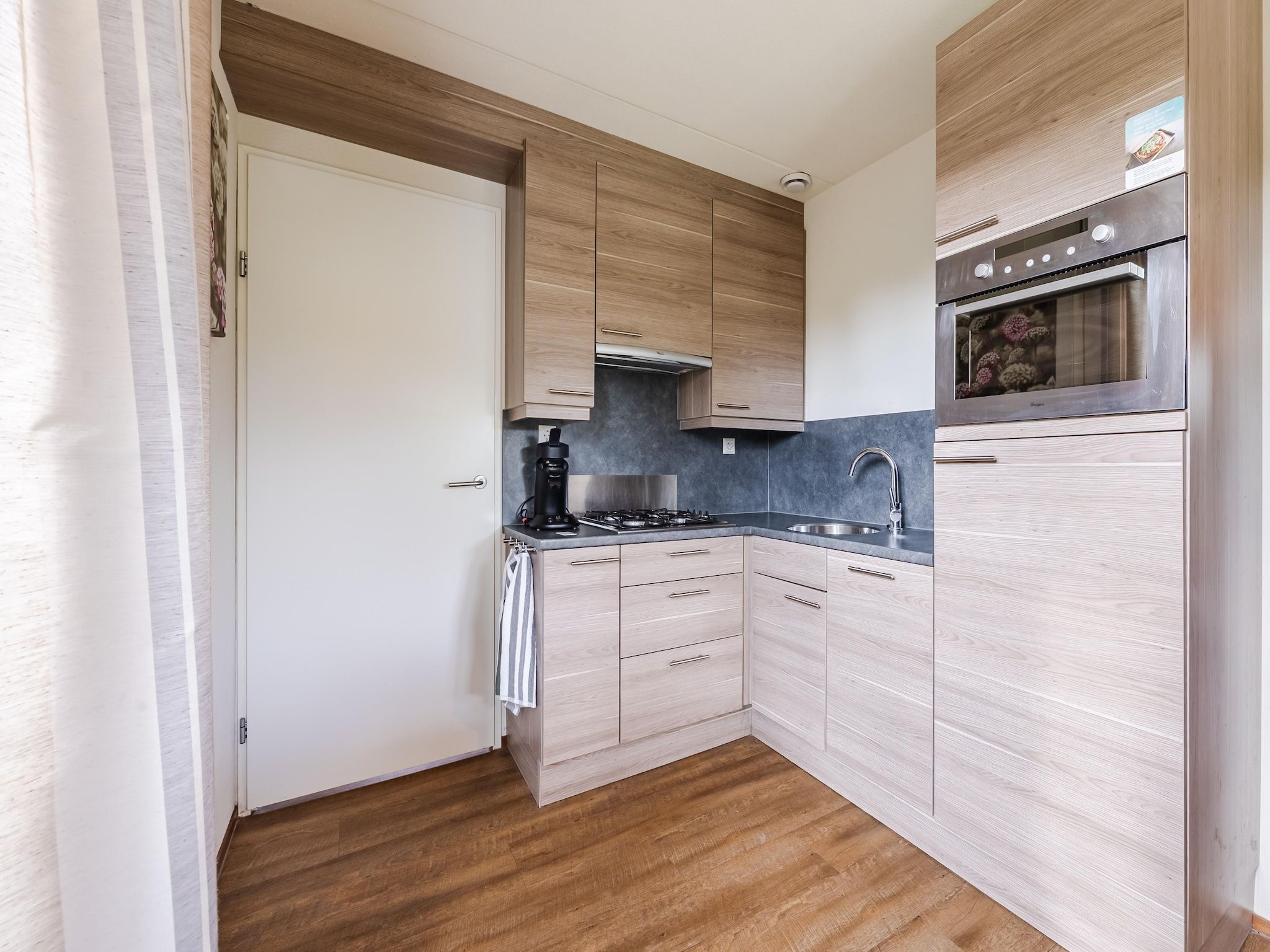 De keuken van Noordzee Residence Cadzand-Bad 29 in Cadzand-Bad