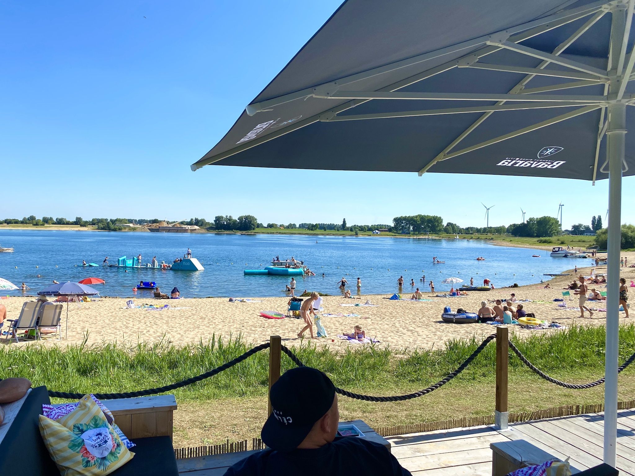 Parkfaciliteiten bij Recreatiepark Rhederlaagse Meren 21 in Lathum