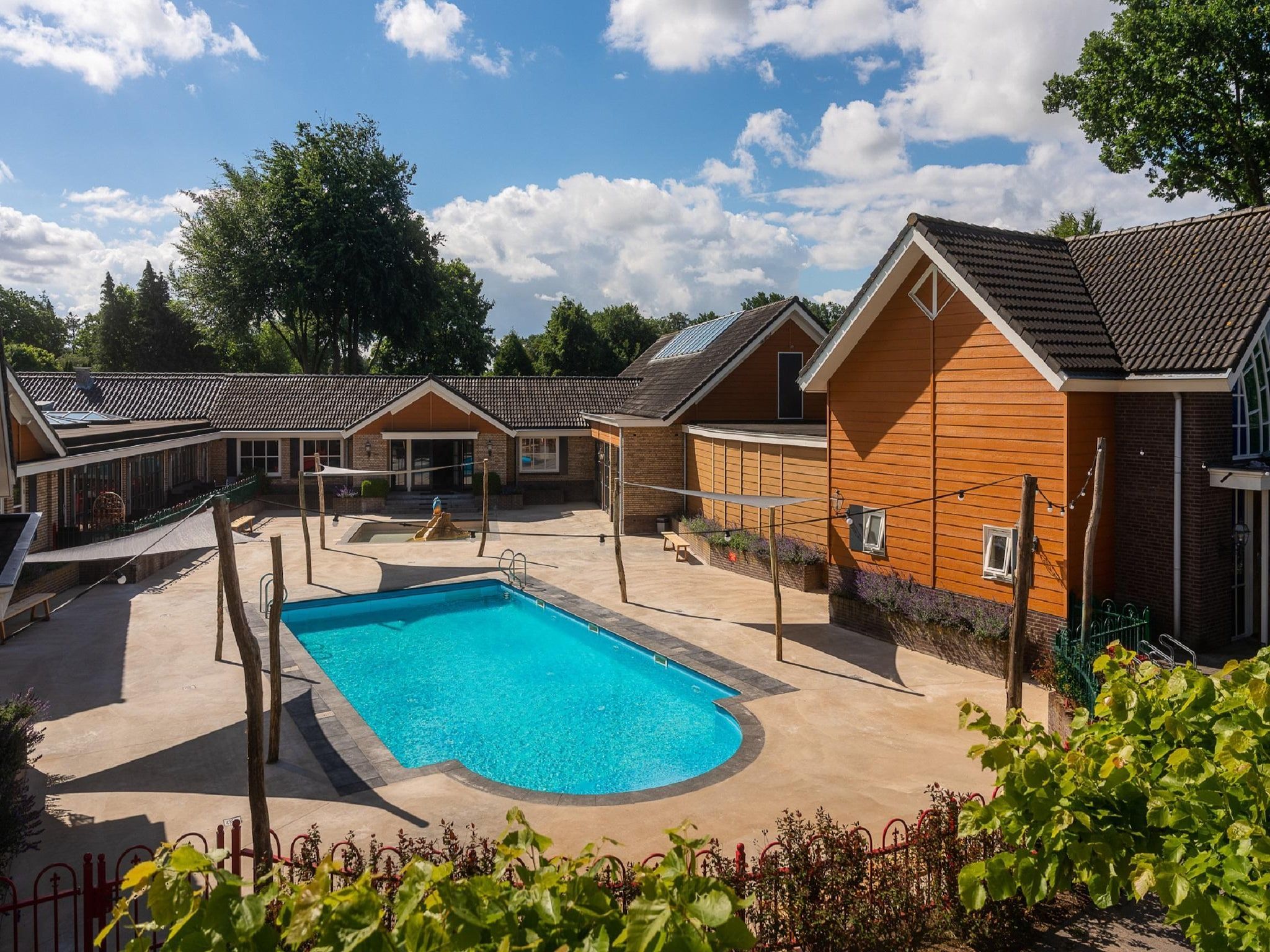 Parkfaciliteiten bij Landgoed De IJsvogel 12 in Voorthuizen