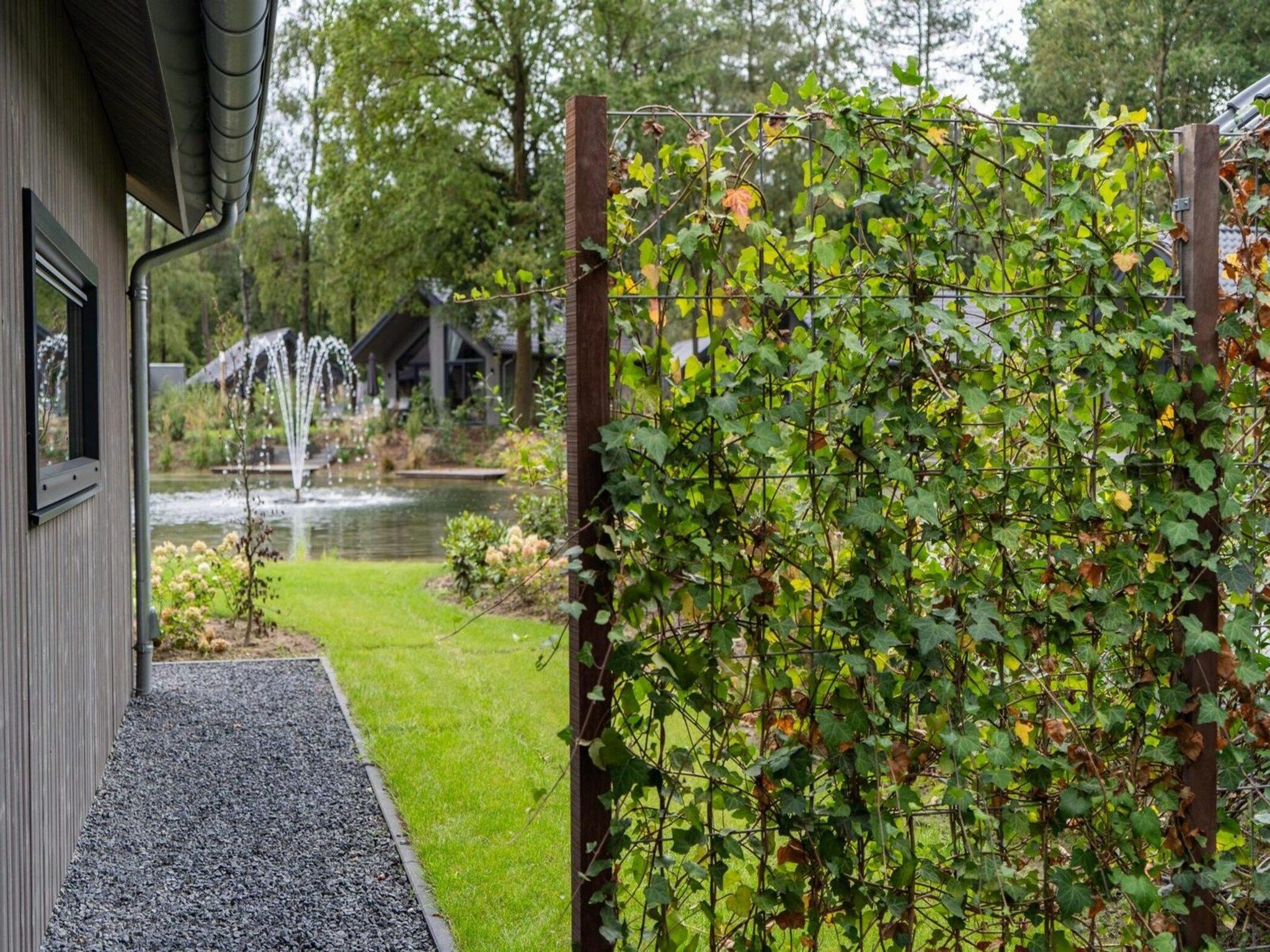 De tuin van Vakantiepark Latour 5 in Oirschot