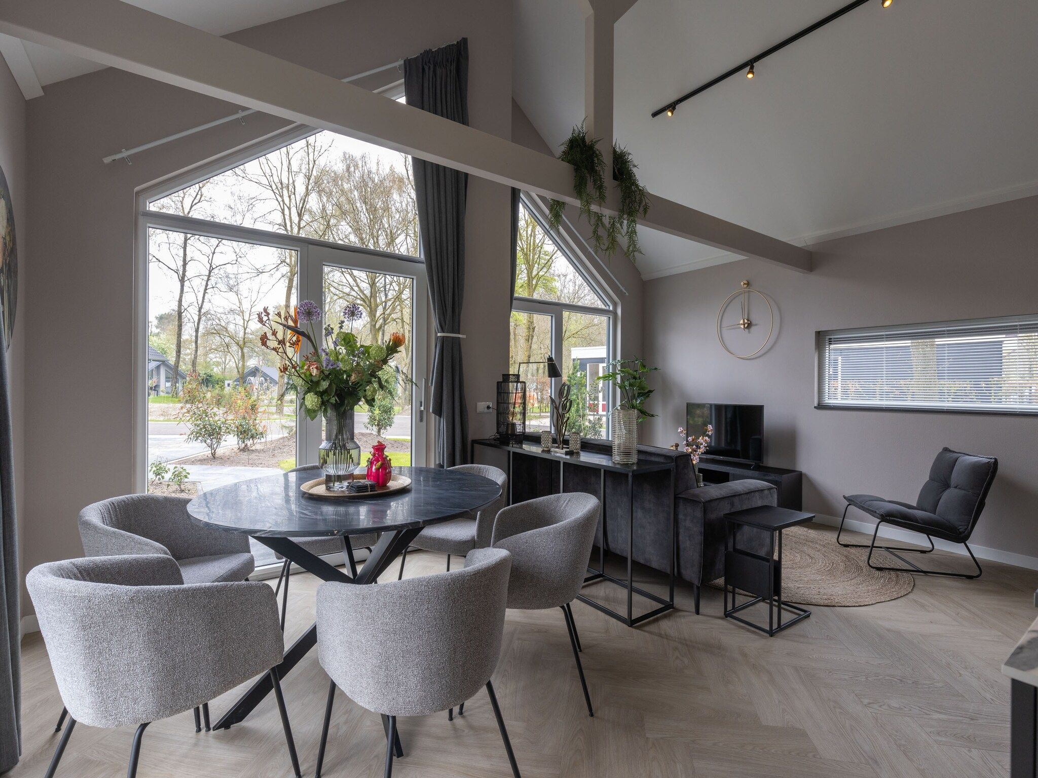 De woonkamer van Vakantiepark Latour 6 in Oirschot