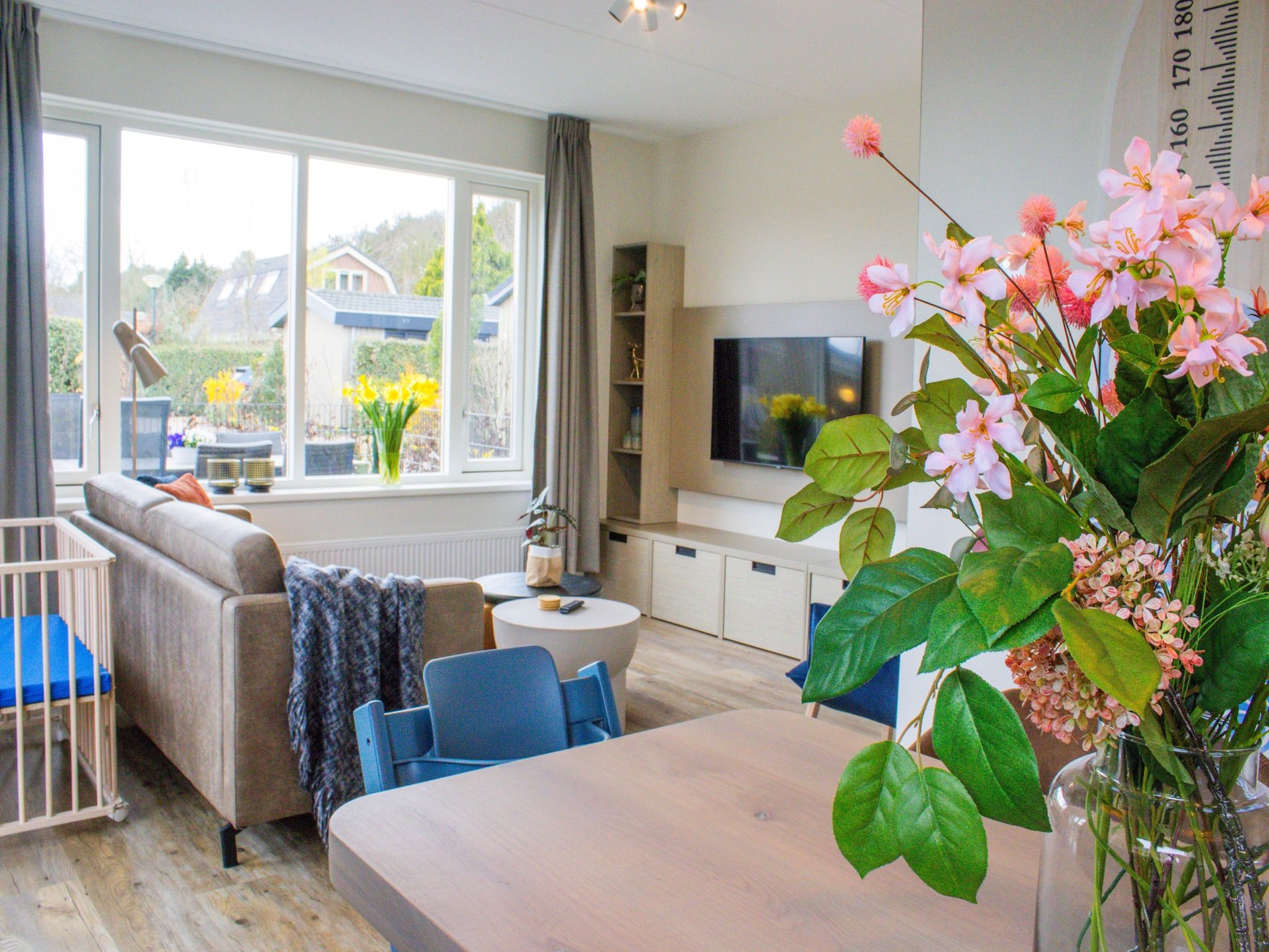 De woonkamer van Vakantiepark Duinrust 2 in Noordwijk aan zee