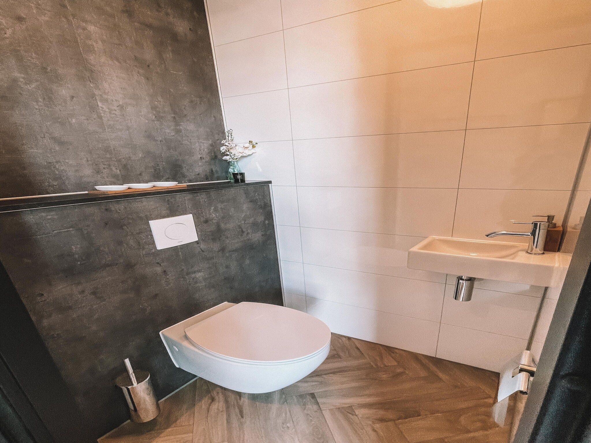 De badkamer van MarinaPark Nieuw Loosdrecht 2 in Nieuw-Loosdrecht