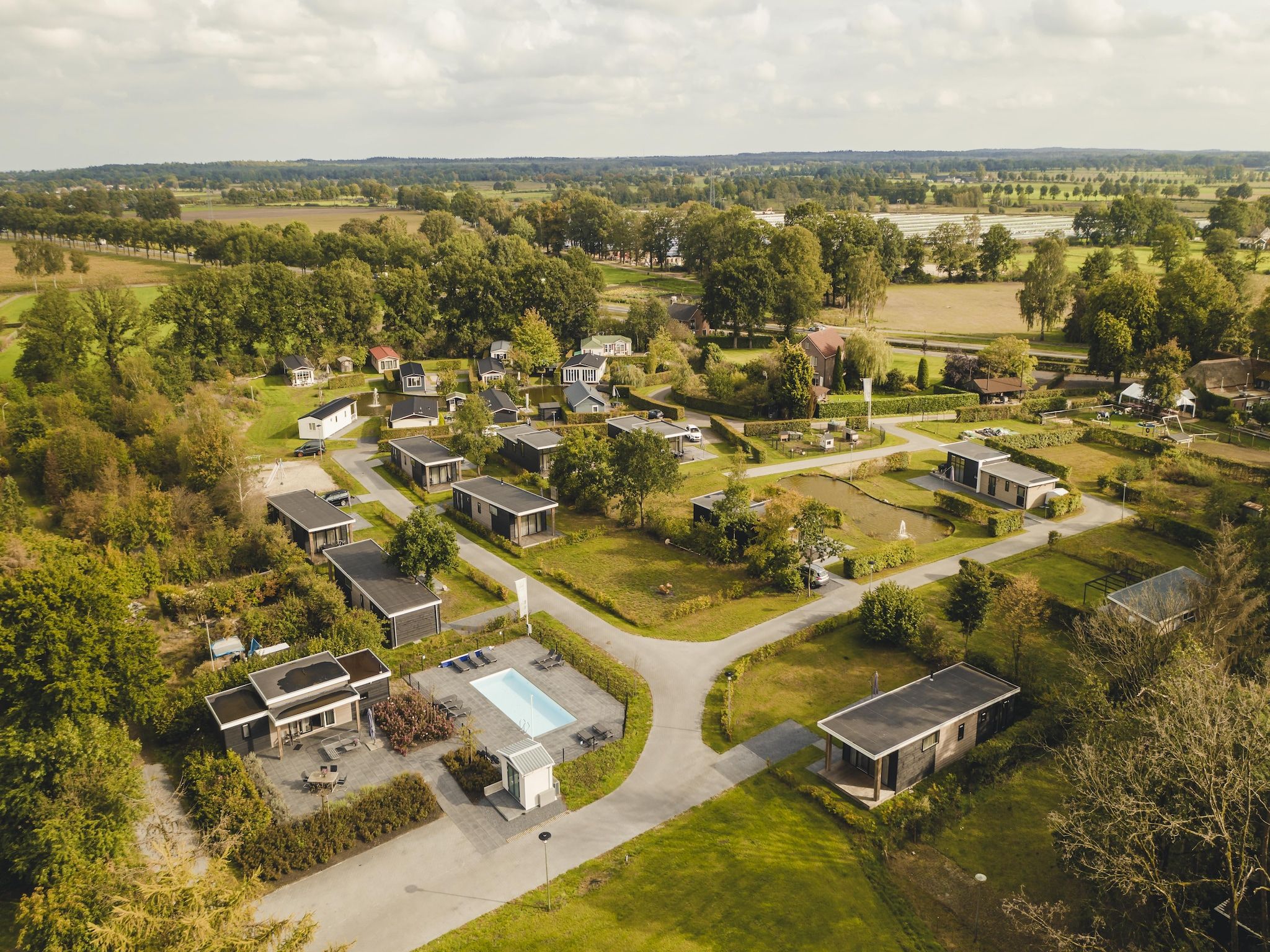 Parkfaciliteiten bij Buitenplaats Holten 21 in Rijssen