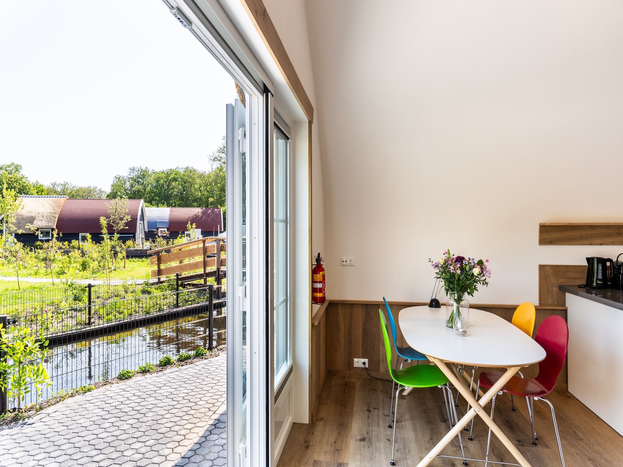 De eetkamer van 't Landgoed Baars 1 in Baars