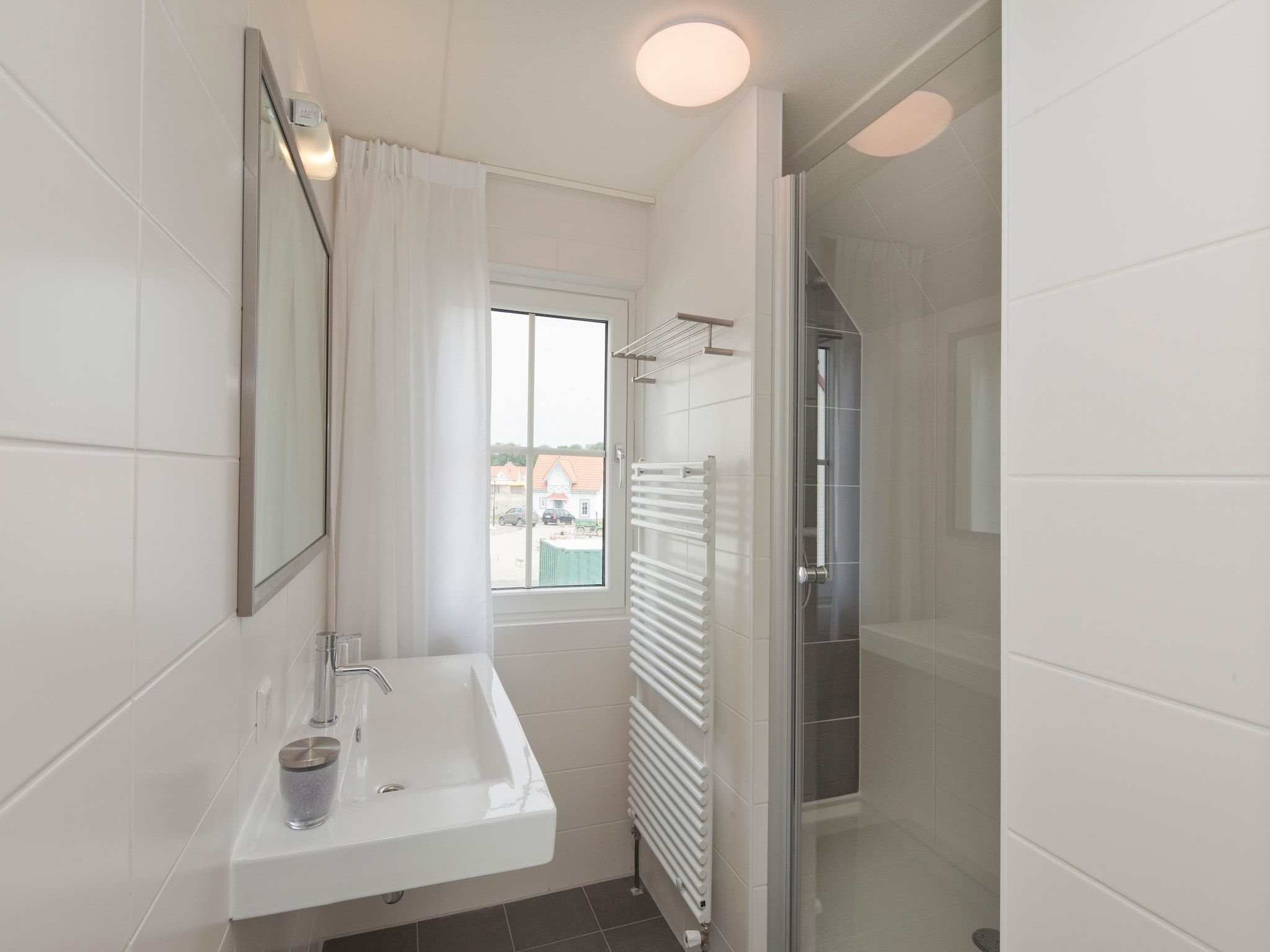 De badkamer van Noordzee Residence Cadzand-Bad 34 in Cadzand-Bad