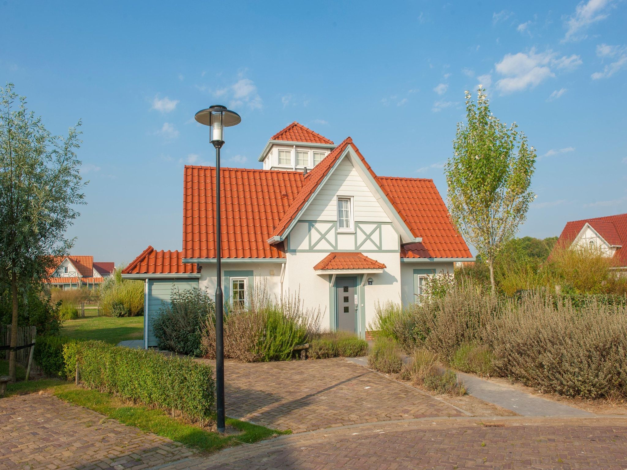De buitenkant van Noordzee Residence Cadzand-Bad 37 in Cadzand-Bad