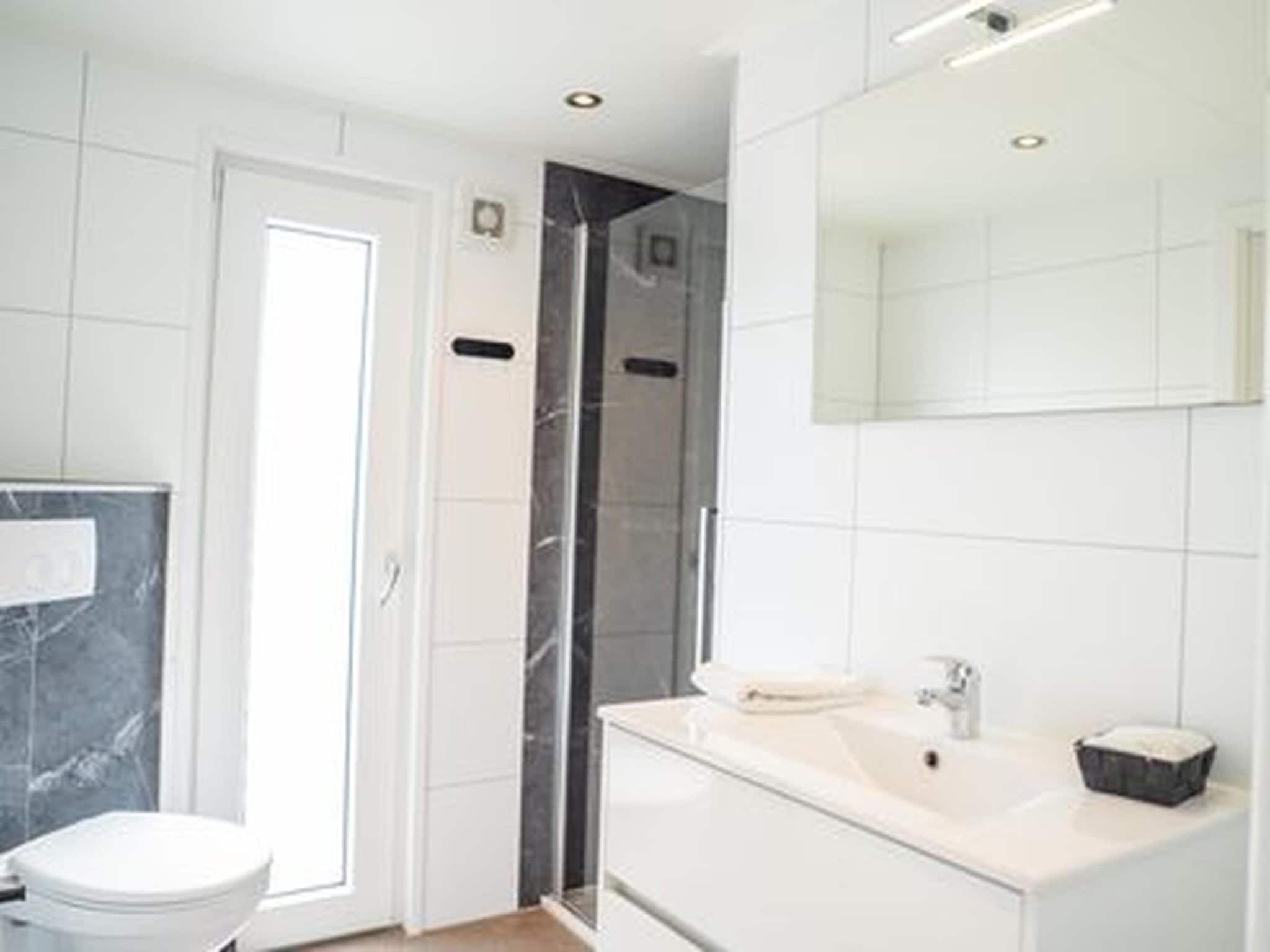 De badkamer van Vakantiepark Molenvelden 11 in Veldhoven