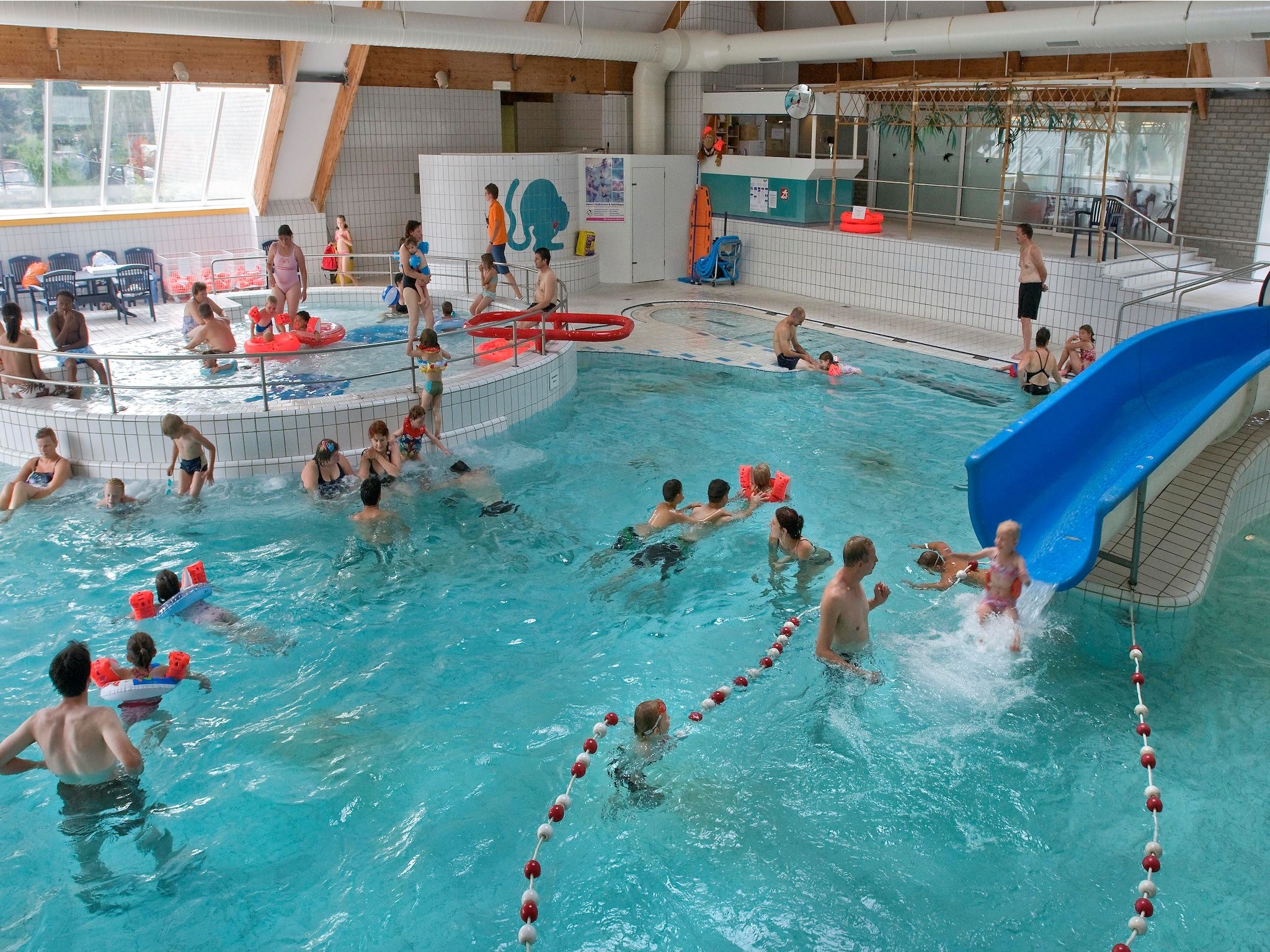 Parkfaciliteiten bij Vakantiepark de Katjeskelder 25 in Oosterhout