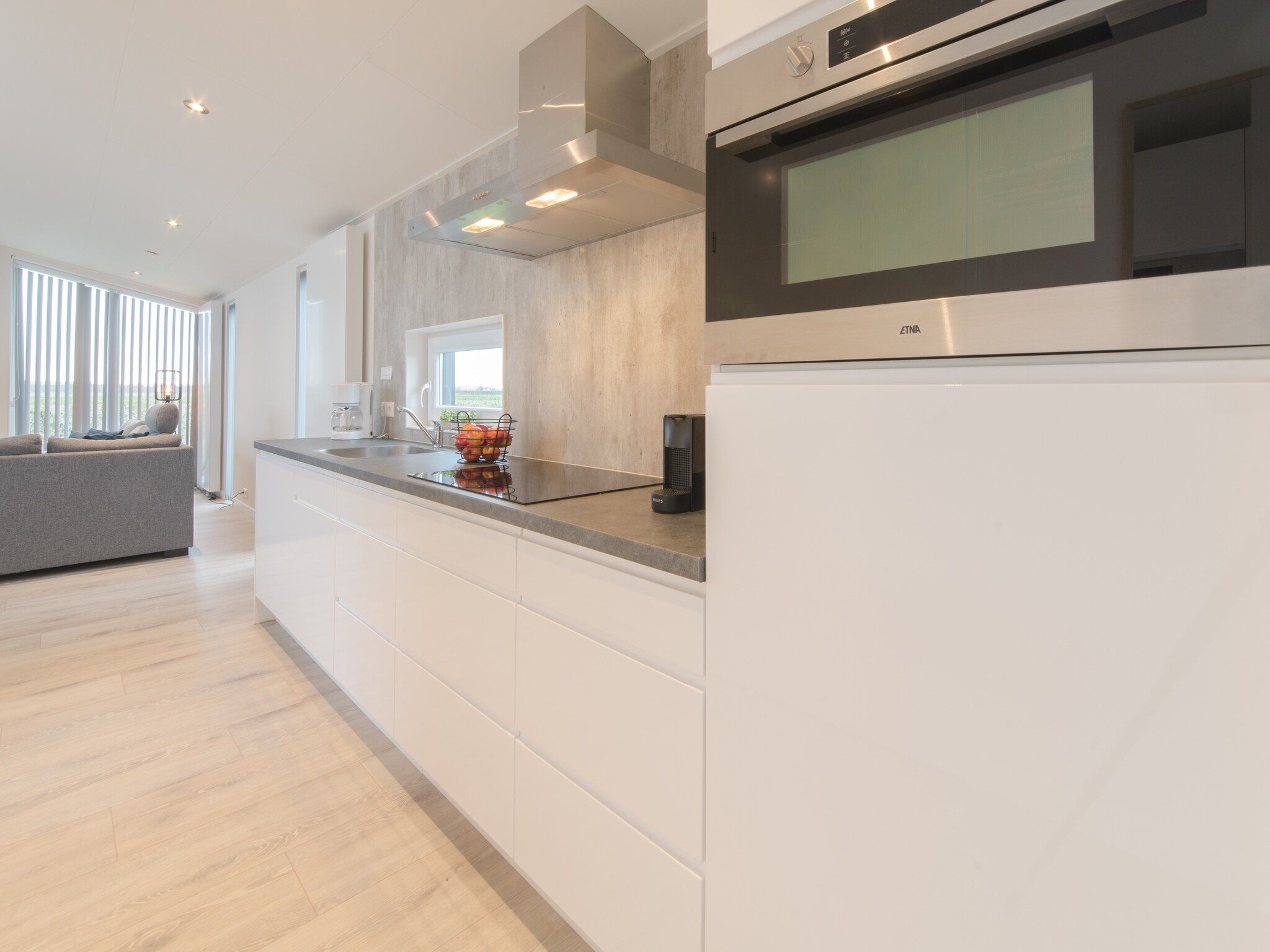 De keuken van Water Resort Oosterschelde 45 in Wemeldinge