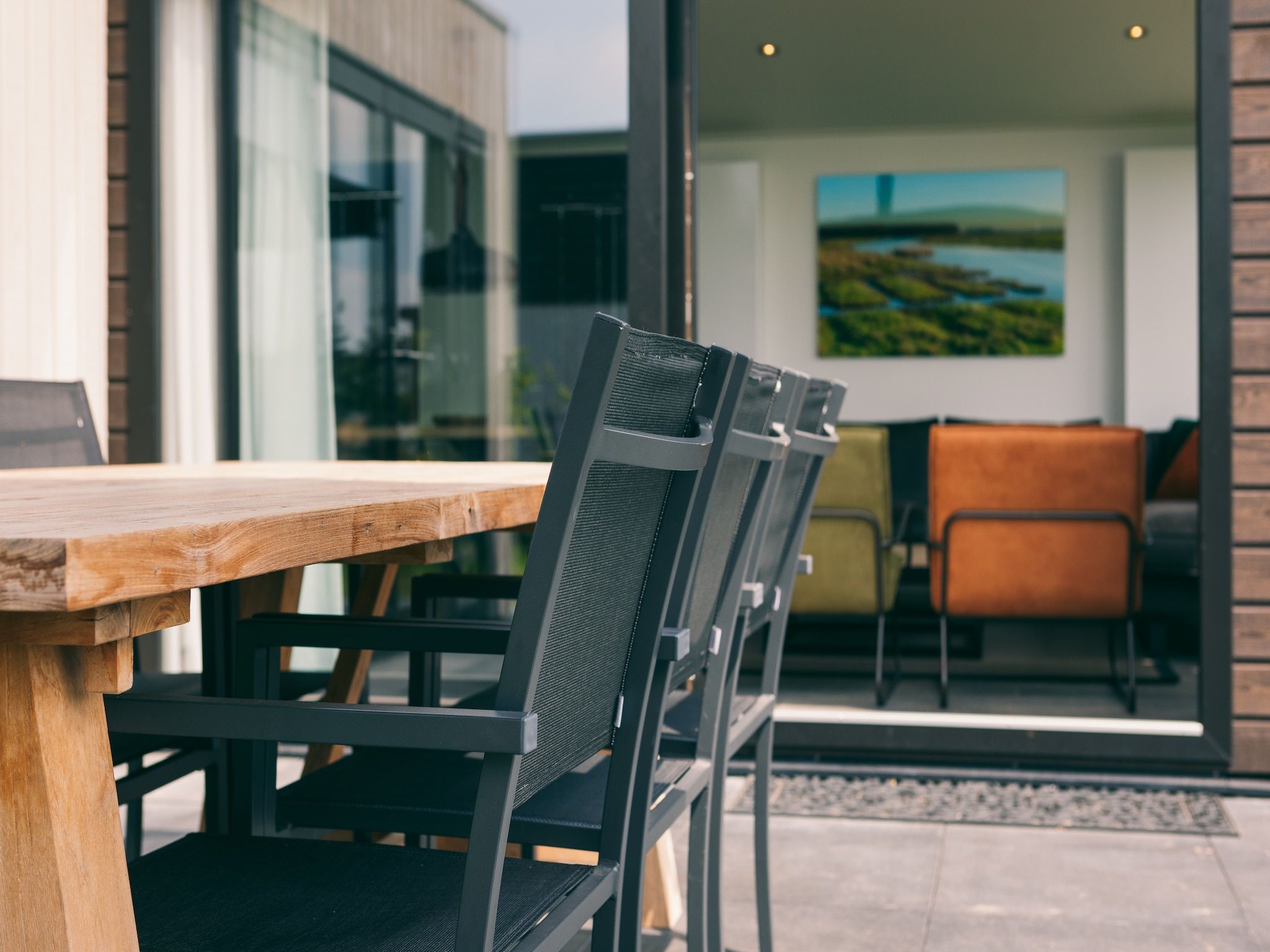 Het terras van Vakantiepark Zeedijk 5 in Herkingen