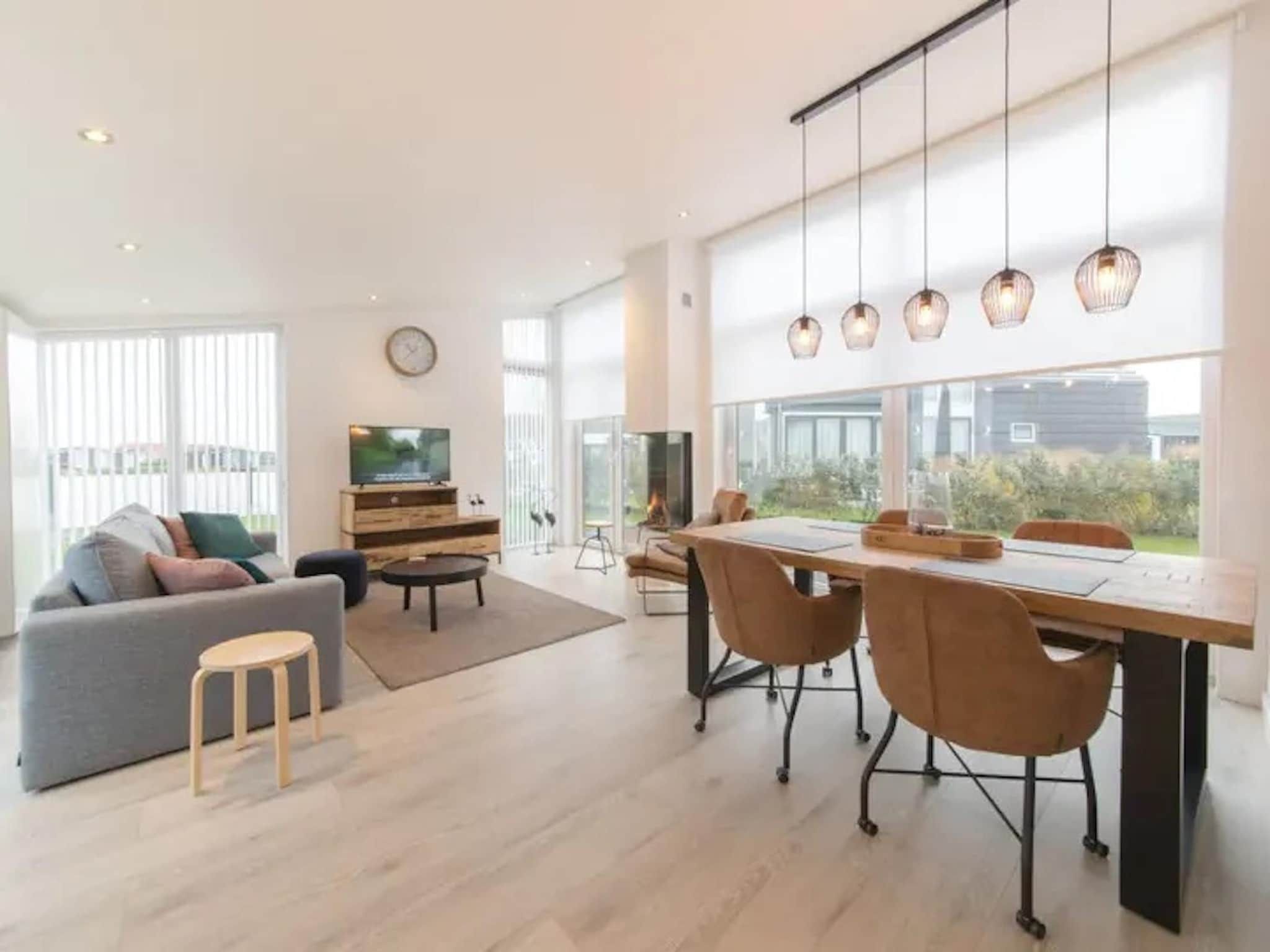 De eetkamer van Water Resort Oosterschelde 18A in Wemeldinge