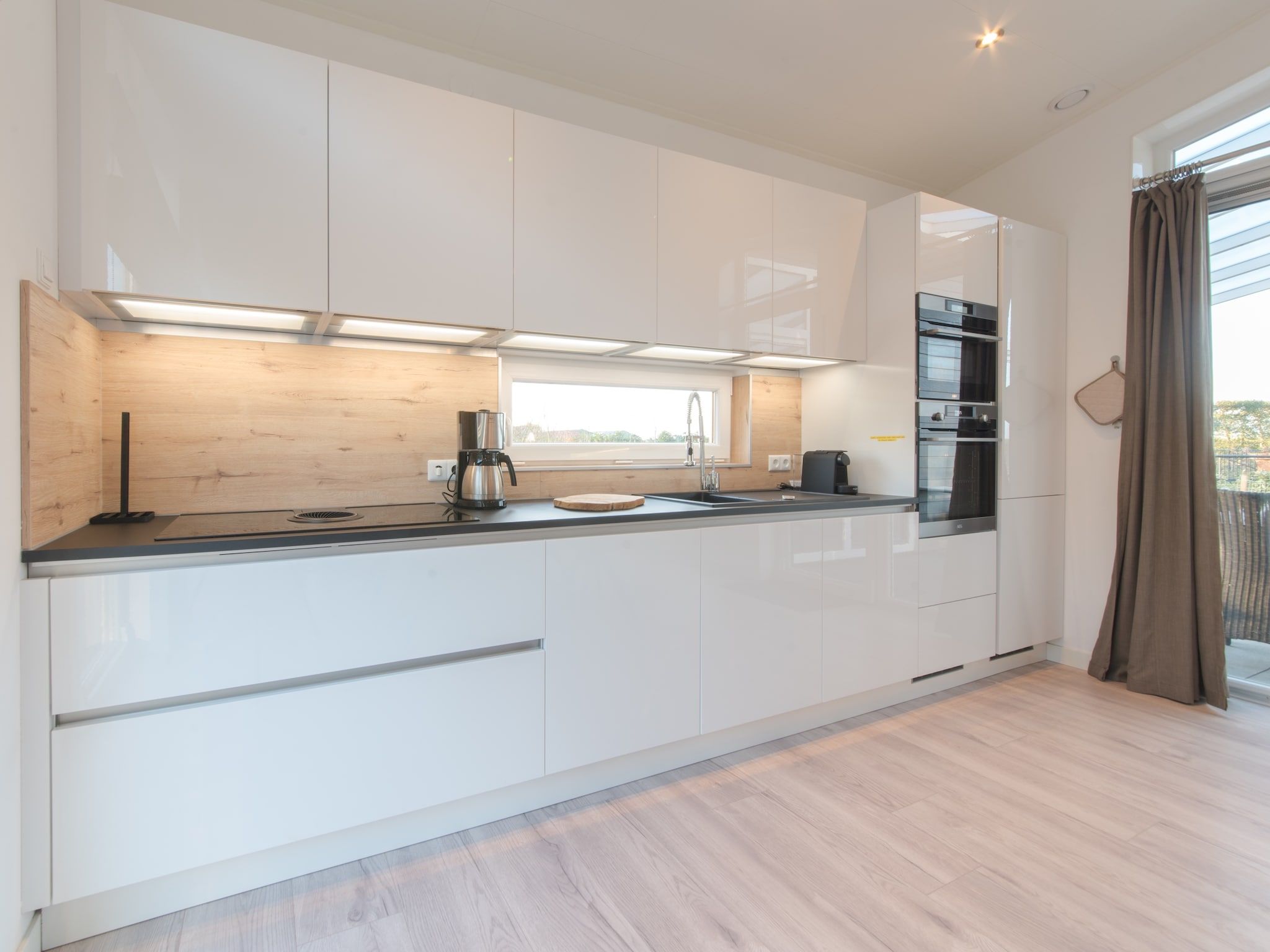 De keuken van Water Resort Oosterschelde 109 in Wemeldinge