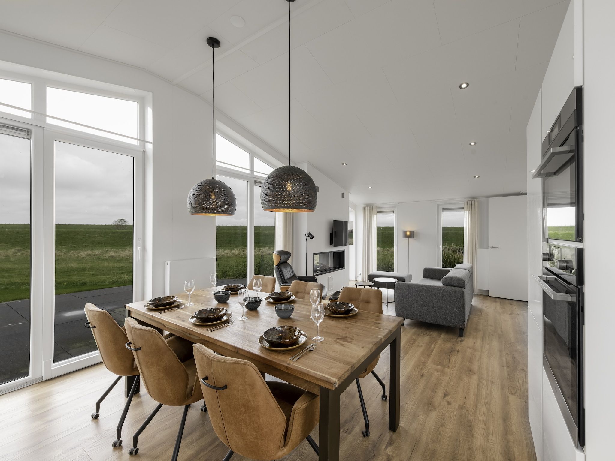 De woonkamer van Water Resort Oosterschelde 55 in Wemeldinge