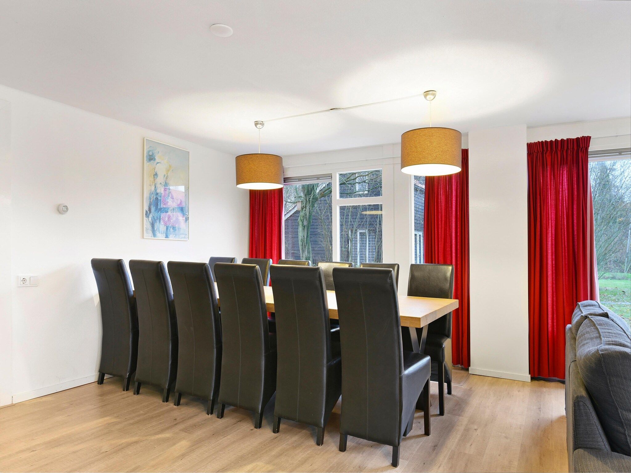 De woonkamer van Waterpark De Bloemert 4 in Midlaren