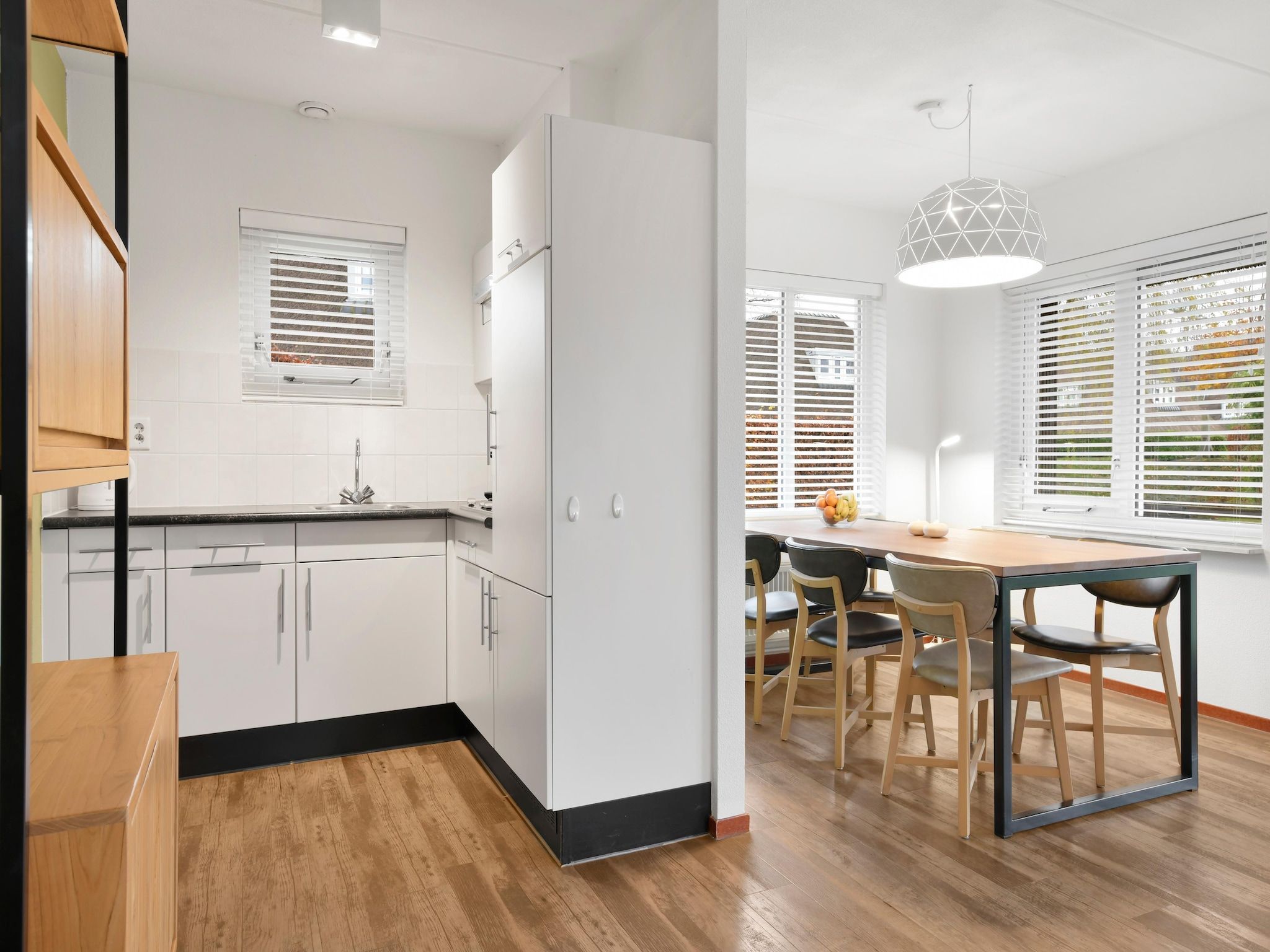 De keuken van Waterpark De Bloemert 17 in Midlaren