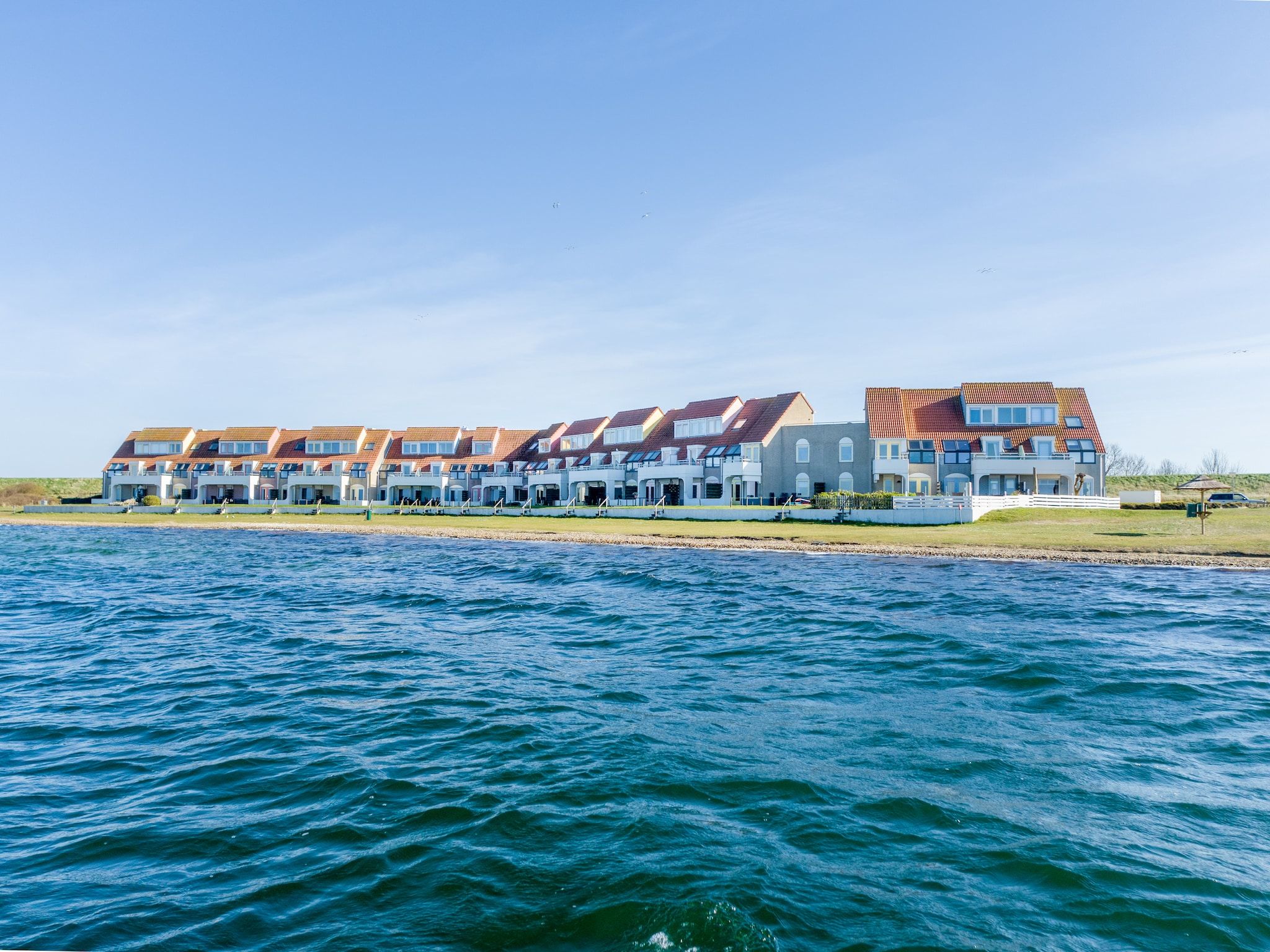 De buitenkant van Parc Port Greve 9 in Brouwershaven