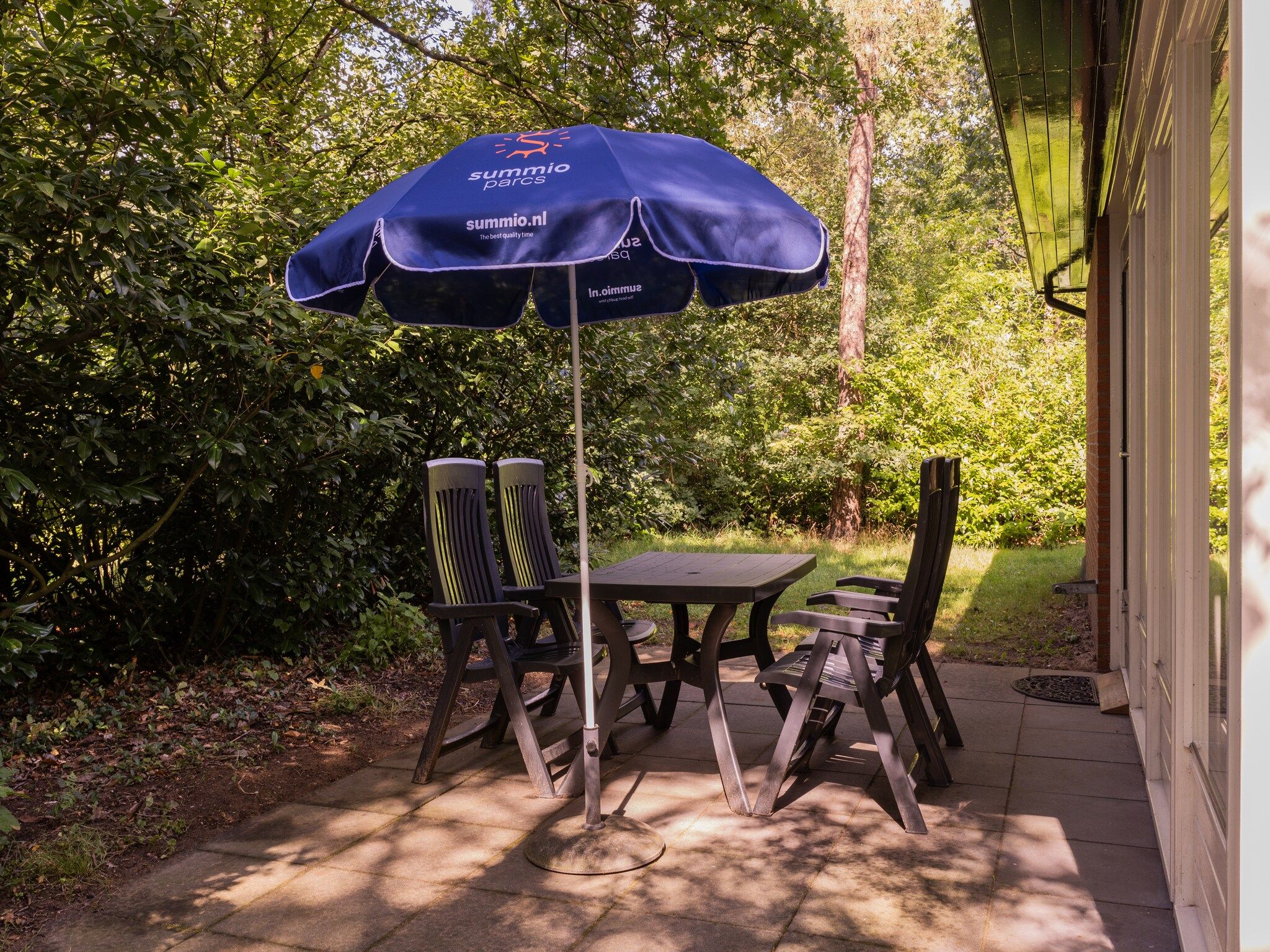 Het terras van Parc Heihaas 6 in Putten