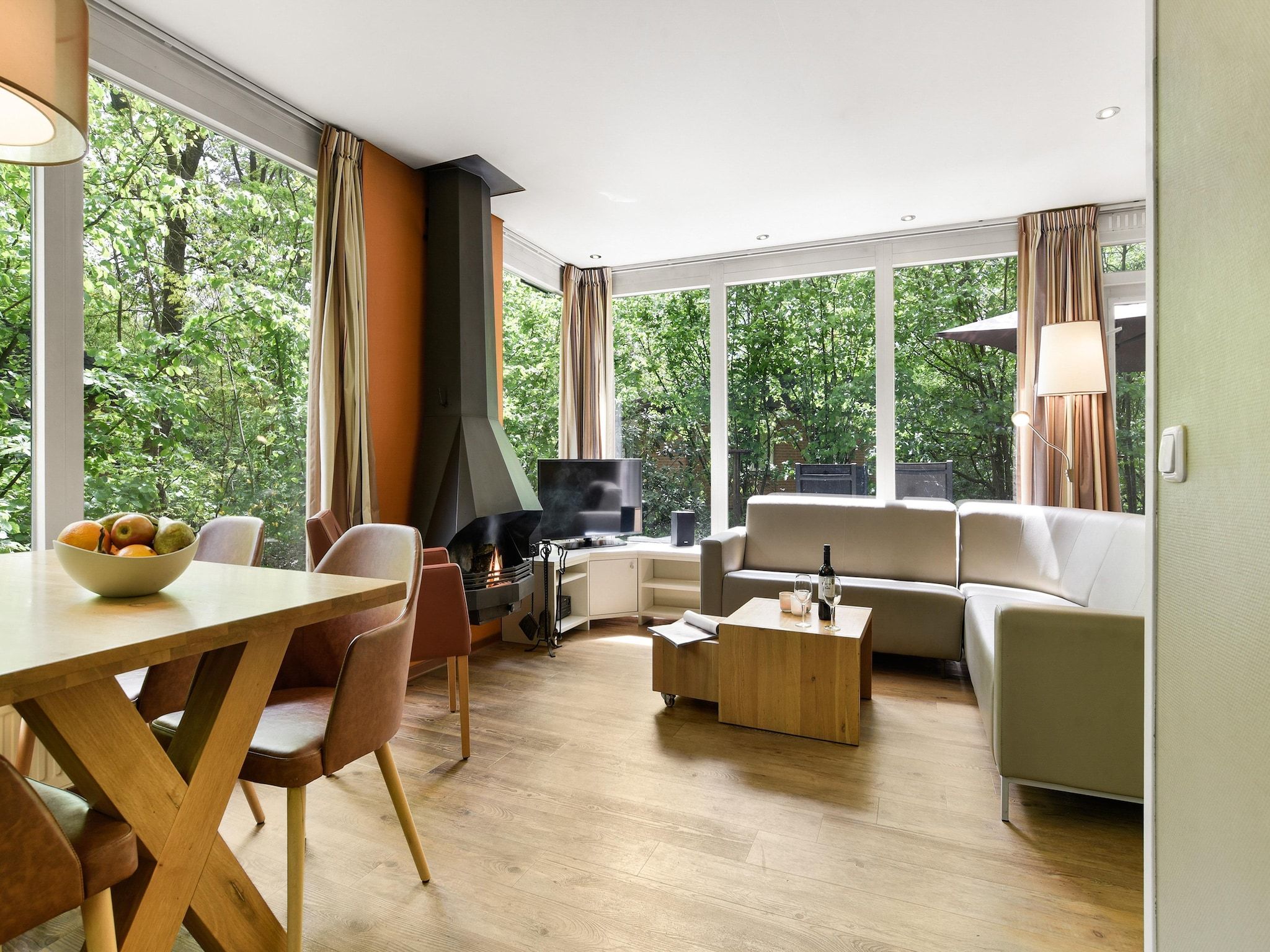 De woonkamer van Parc Heihaas 7 in Putten