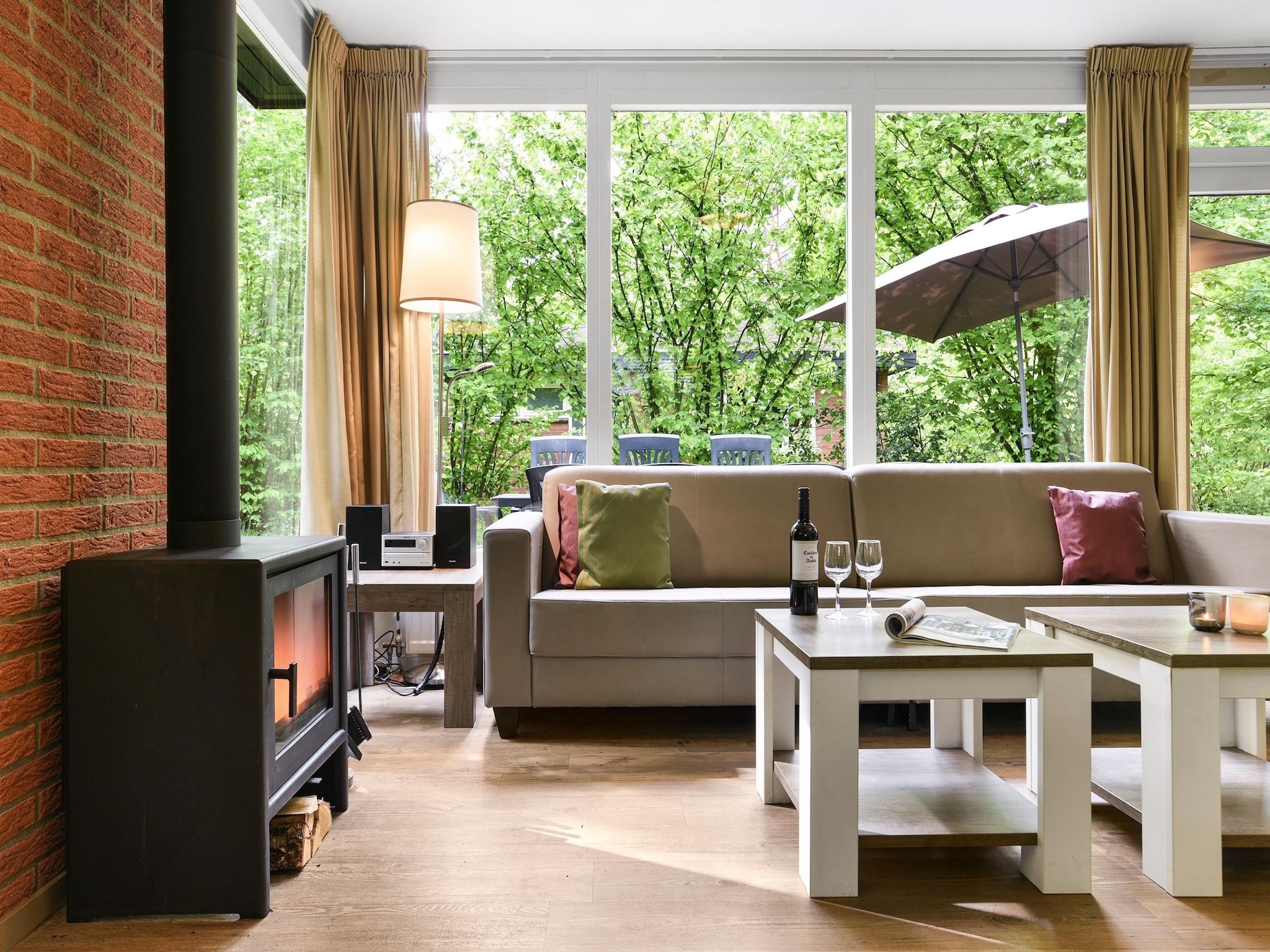 De woonkamer van Parc Heihaas 15 in Putten