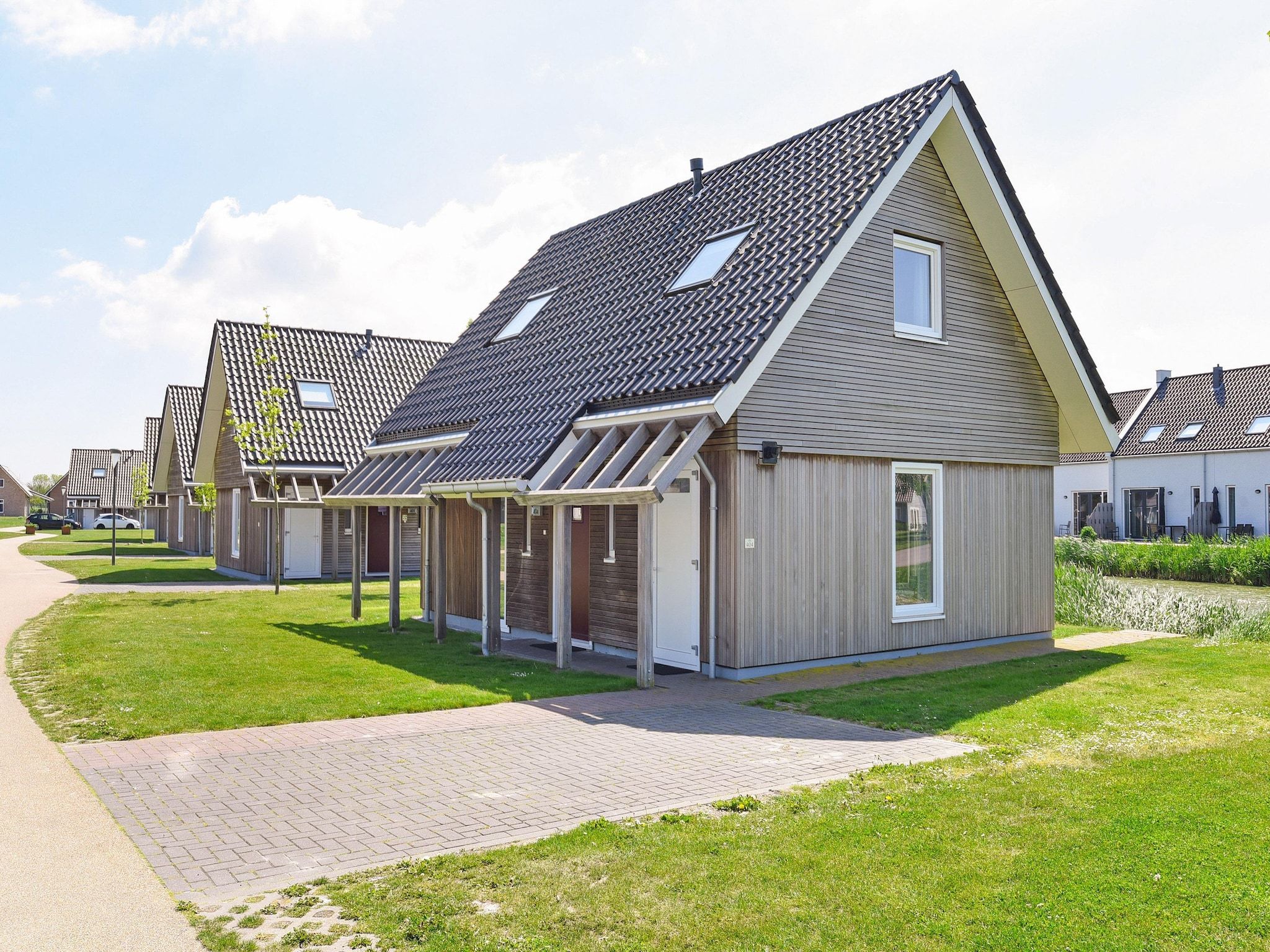 De buitenkant van Strand Resort Nieuwvliet-Bad 8 in Nieuwvliet