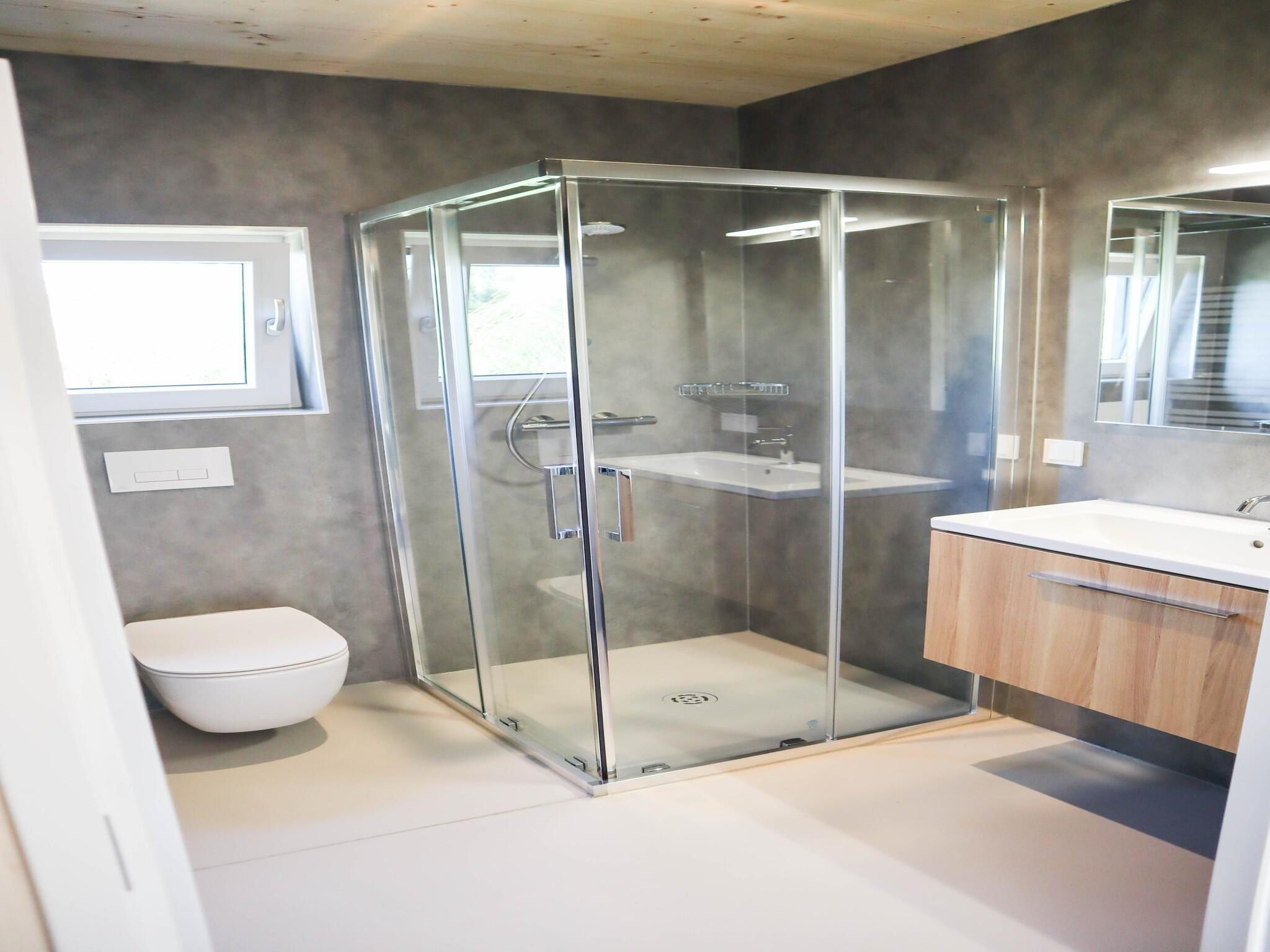 De badkamer van Vlugtenburg 16 in s Gravenzande