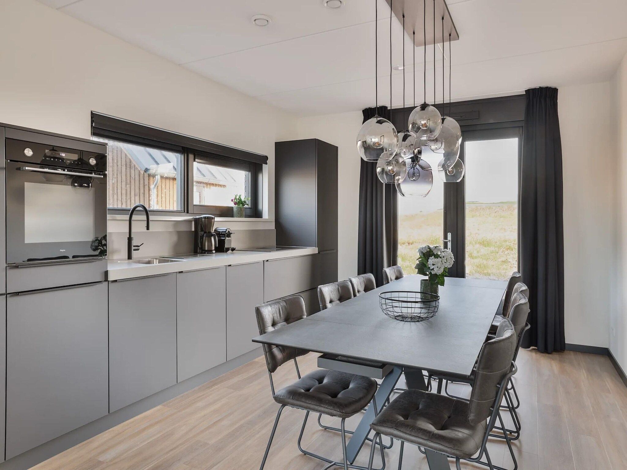 De keuken van Patrijs Wellness Plus 8 in Noardburgum