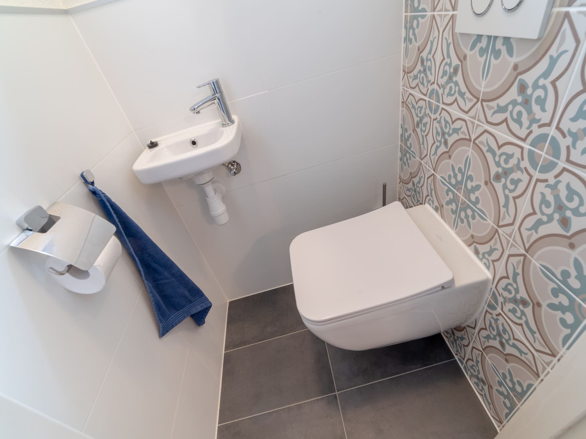 De badkamer van Villapark De Oesterbaai 63 in Wemeldinge