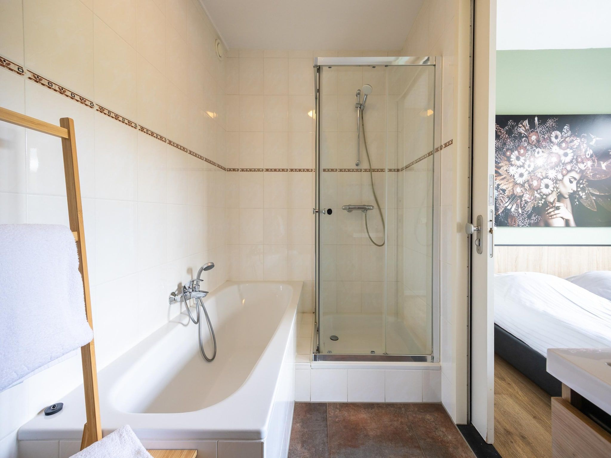 De badkamer van Andijk 15 in Andijk