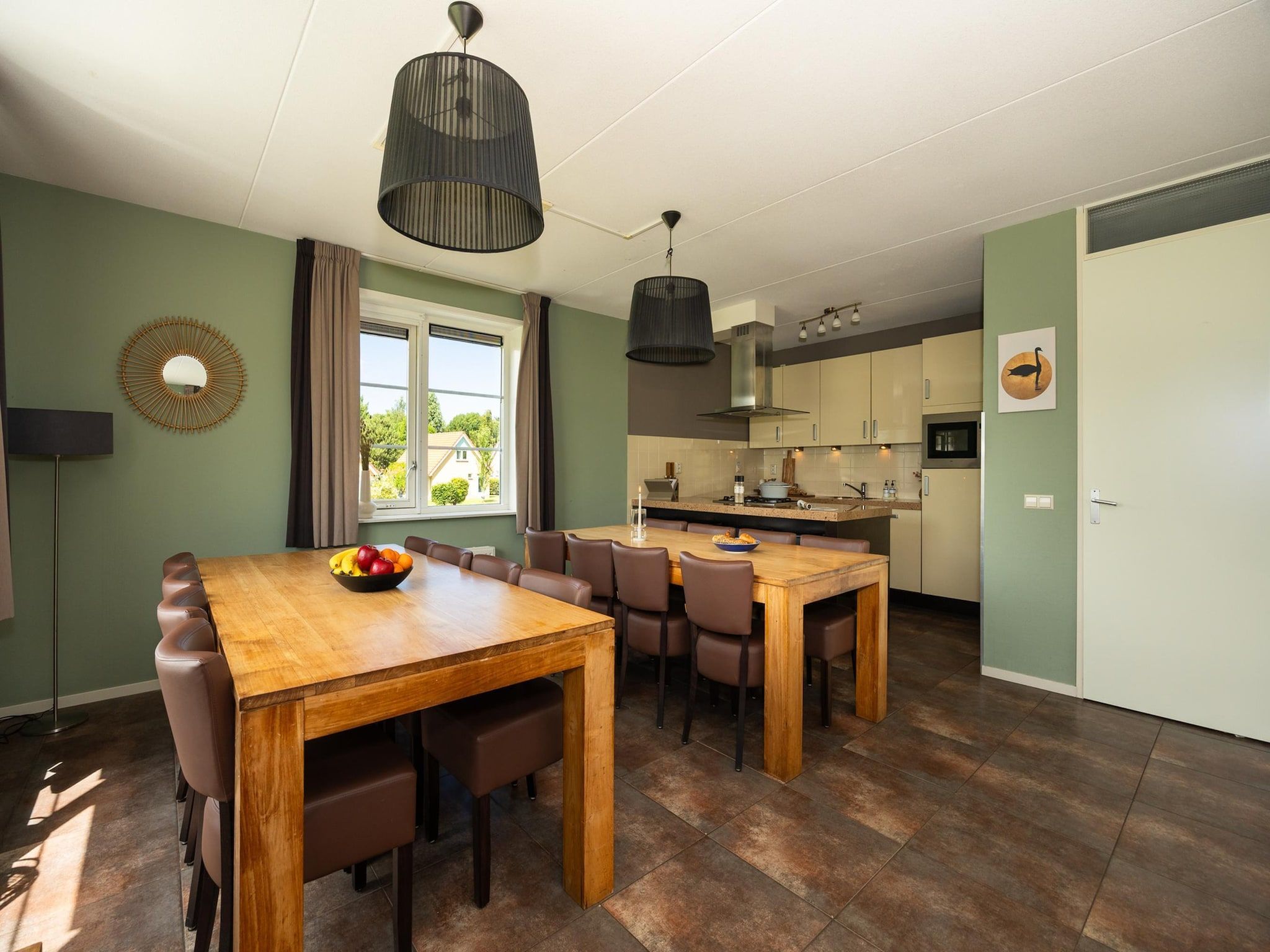 De eetkamer van Andijk 15 in Andijk