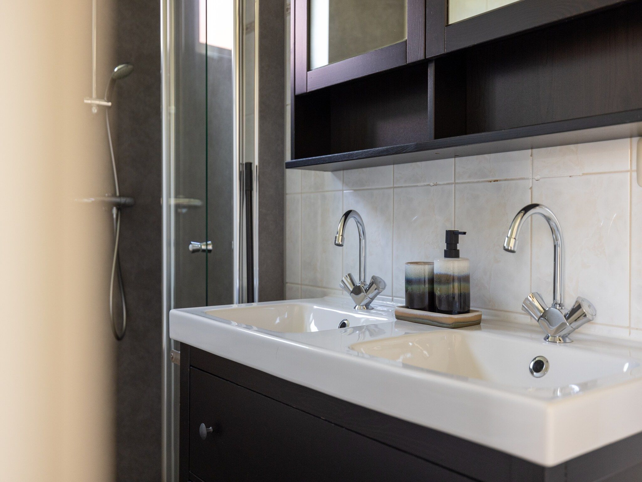 De badkamer van Medemblik 14 in Andijk