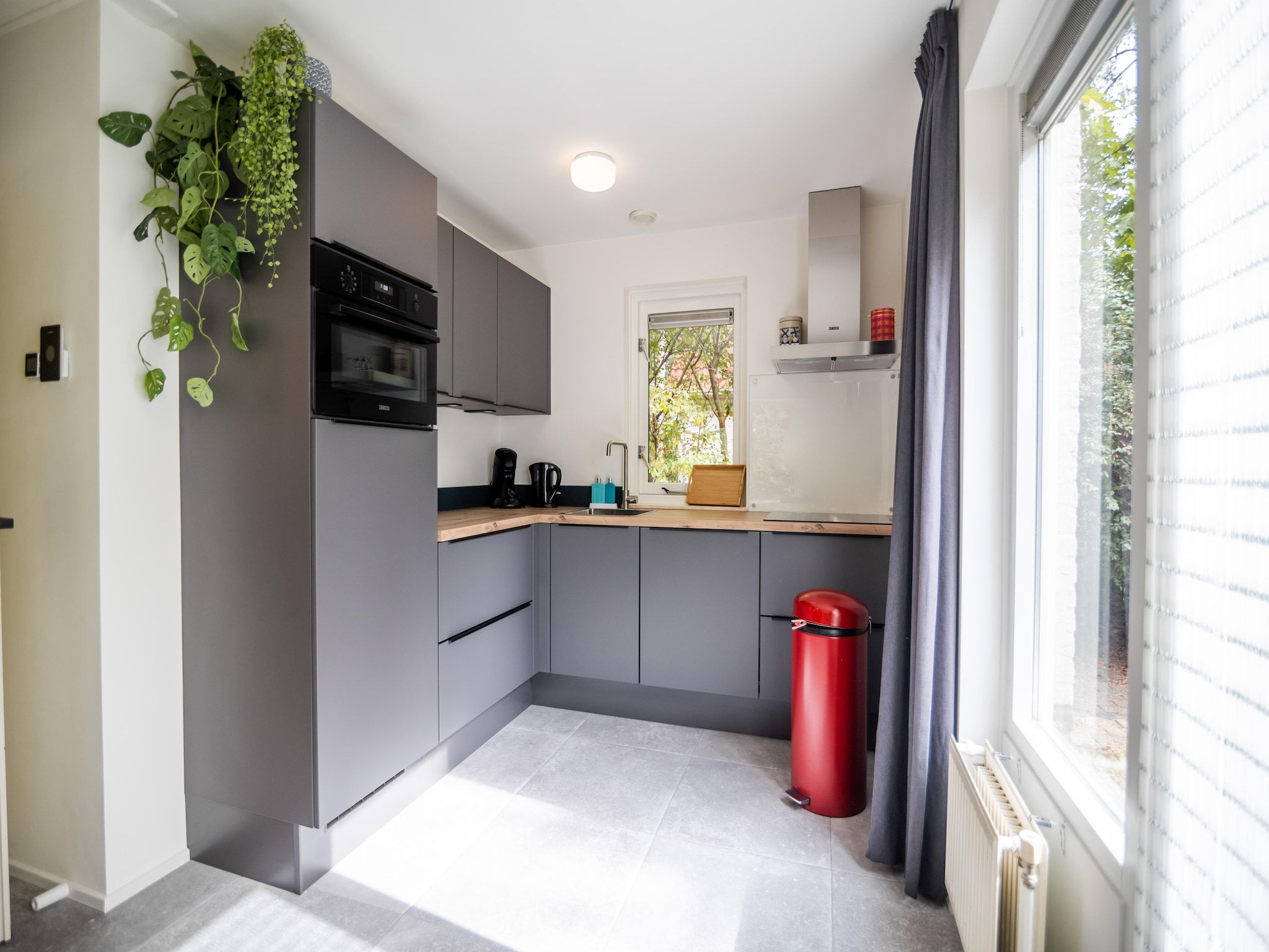 De keuken van 4-persoons stenen bosvilla in Markelo