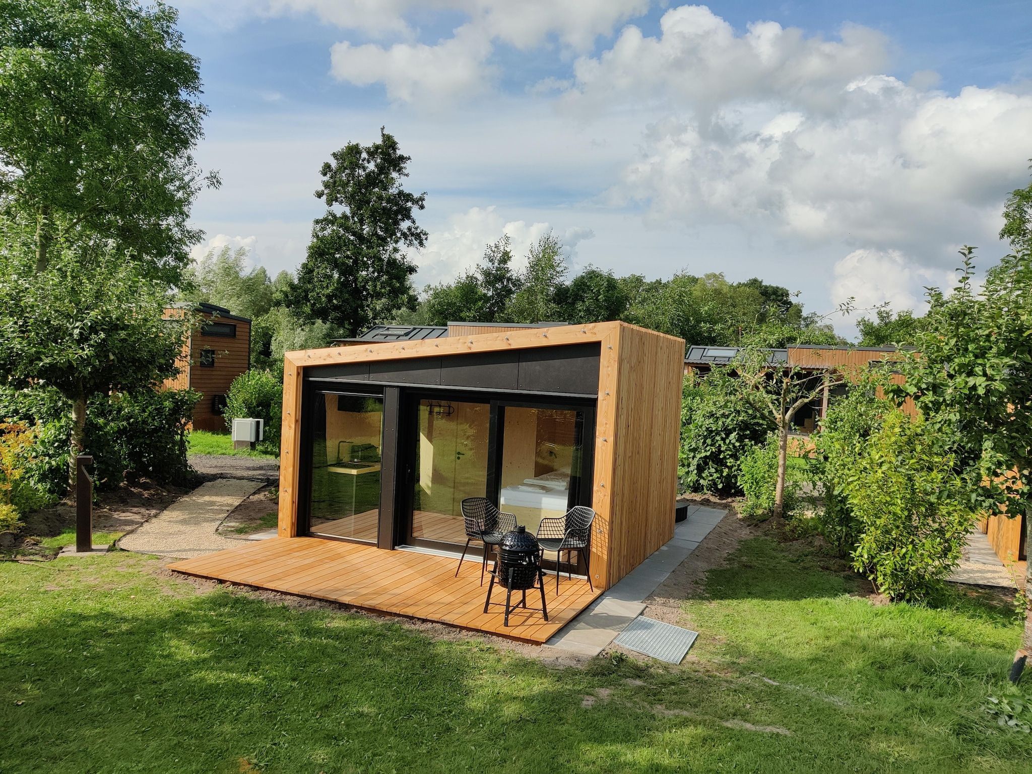 Het uitzicht vanaf Wetland Cabin 2 persoons (op Boetiekpark de Kas, Scherpenzeel, Friesland) in Scherpenzeel (FR)