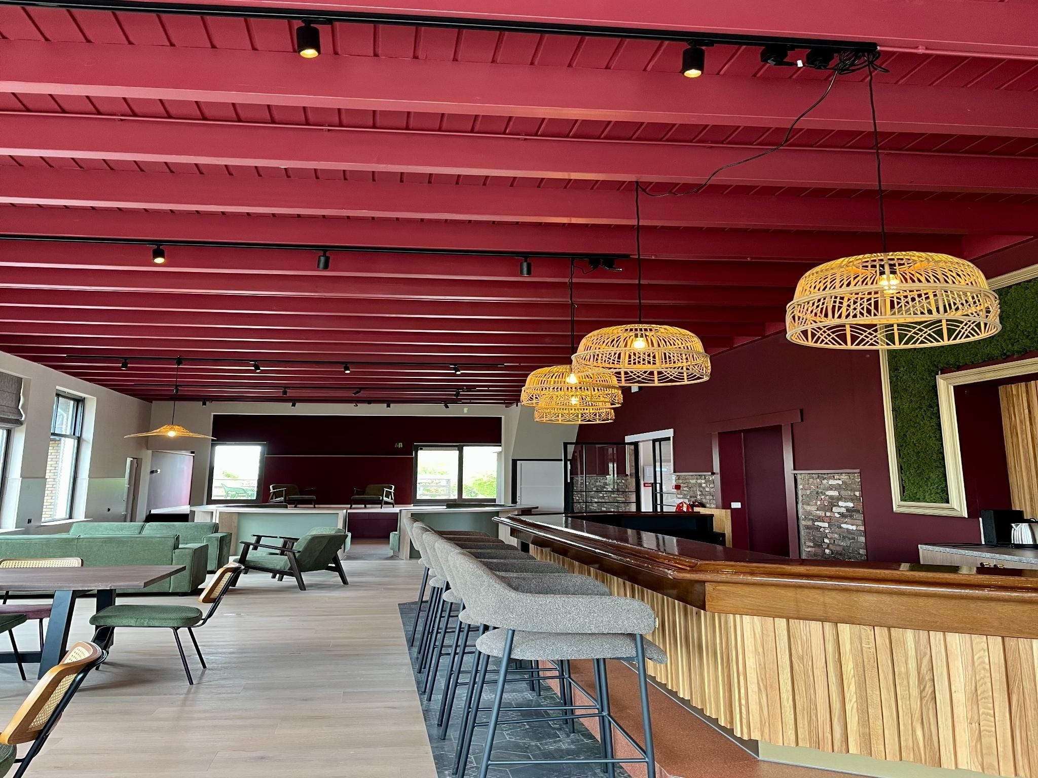 De eetkamer van Groepsaccommodatie + 4 large greenhouses (36 personen) in Scherpenzeel (FR)