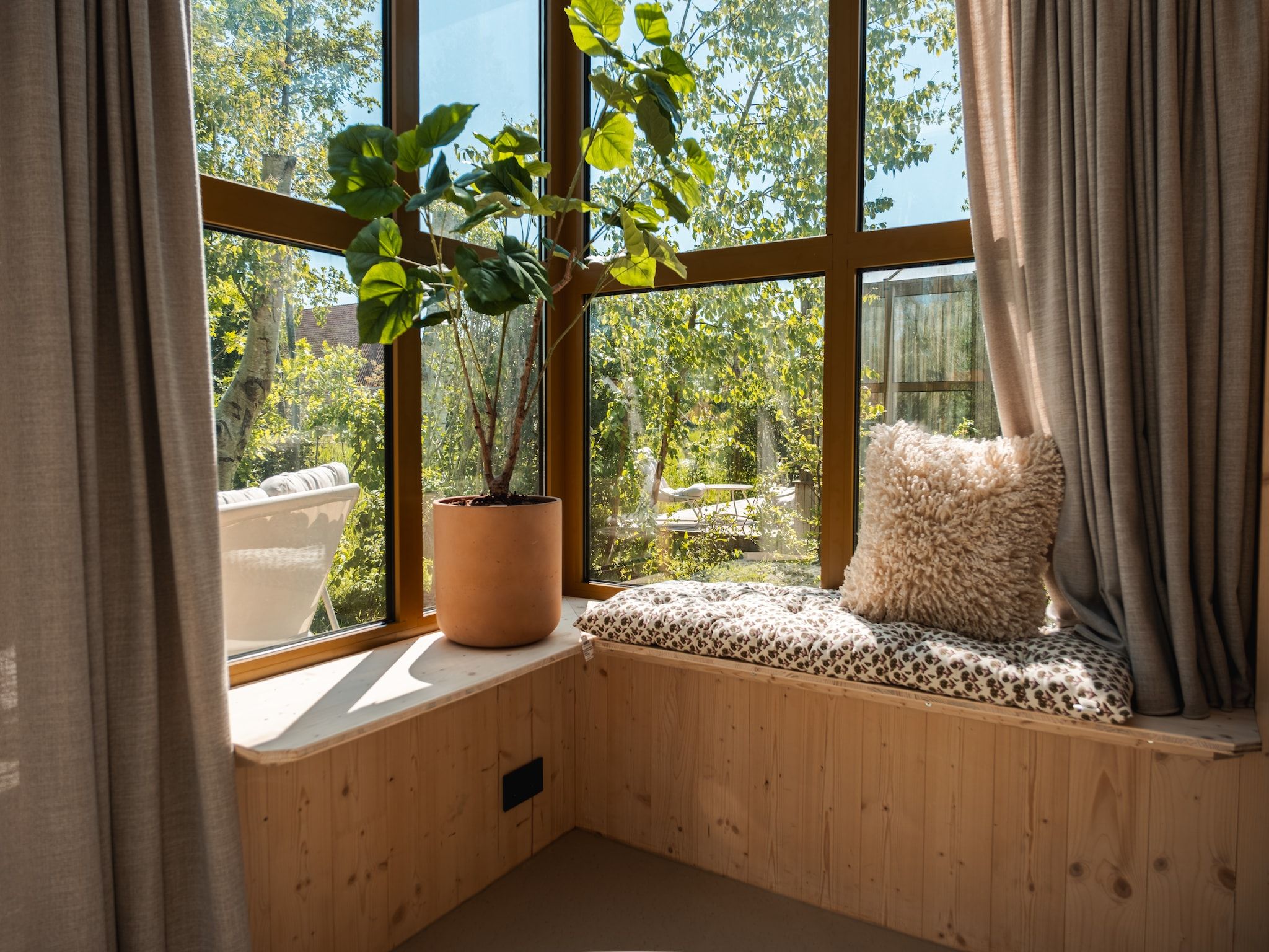 Sfeerbeeld van Groepsruimte i.c.m. 4 large greenhouses in Scherpenzeel (FR)