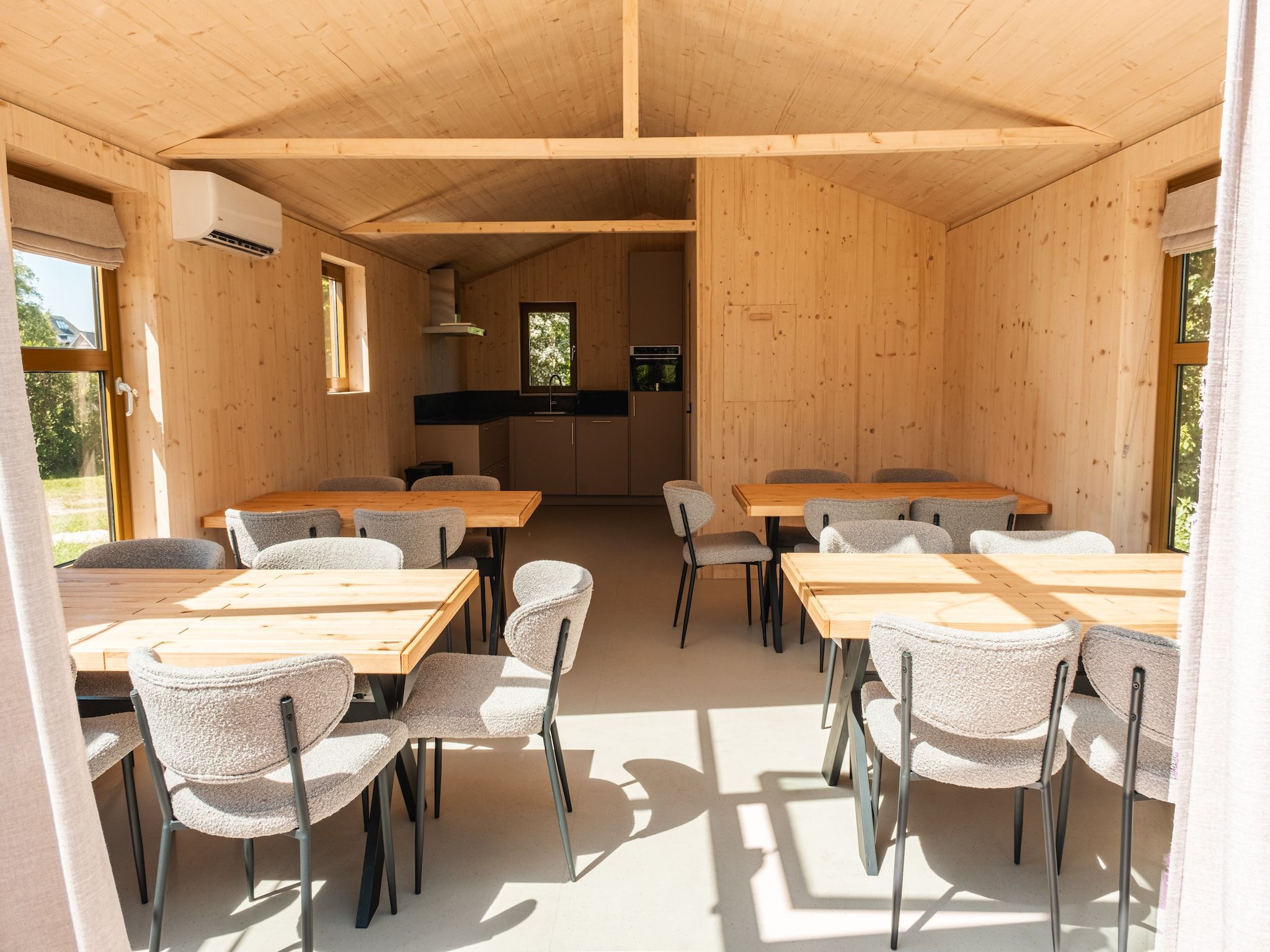 Groepsruimte i.c.m. 4 large greenhouses in Scherpenzeel (FR) - Foto 26 van 39