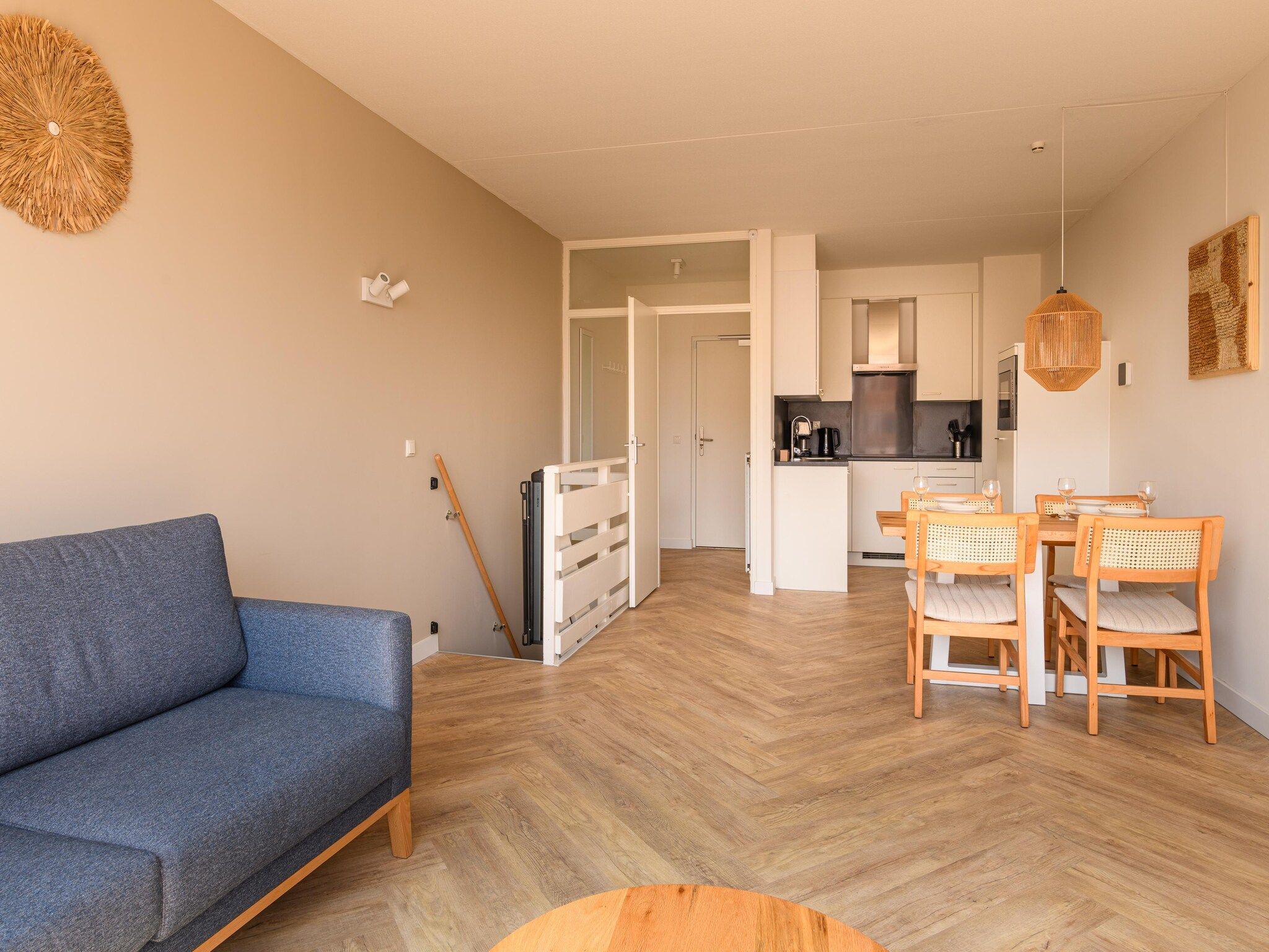 De woonkamer van Apartement Comfort 4BR in Bruinisse