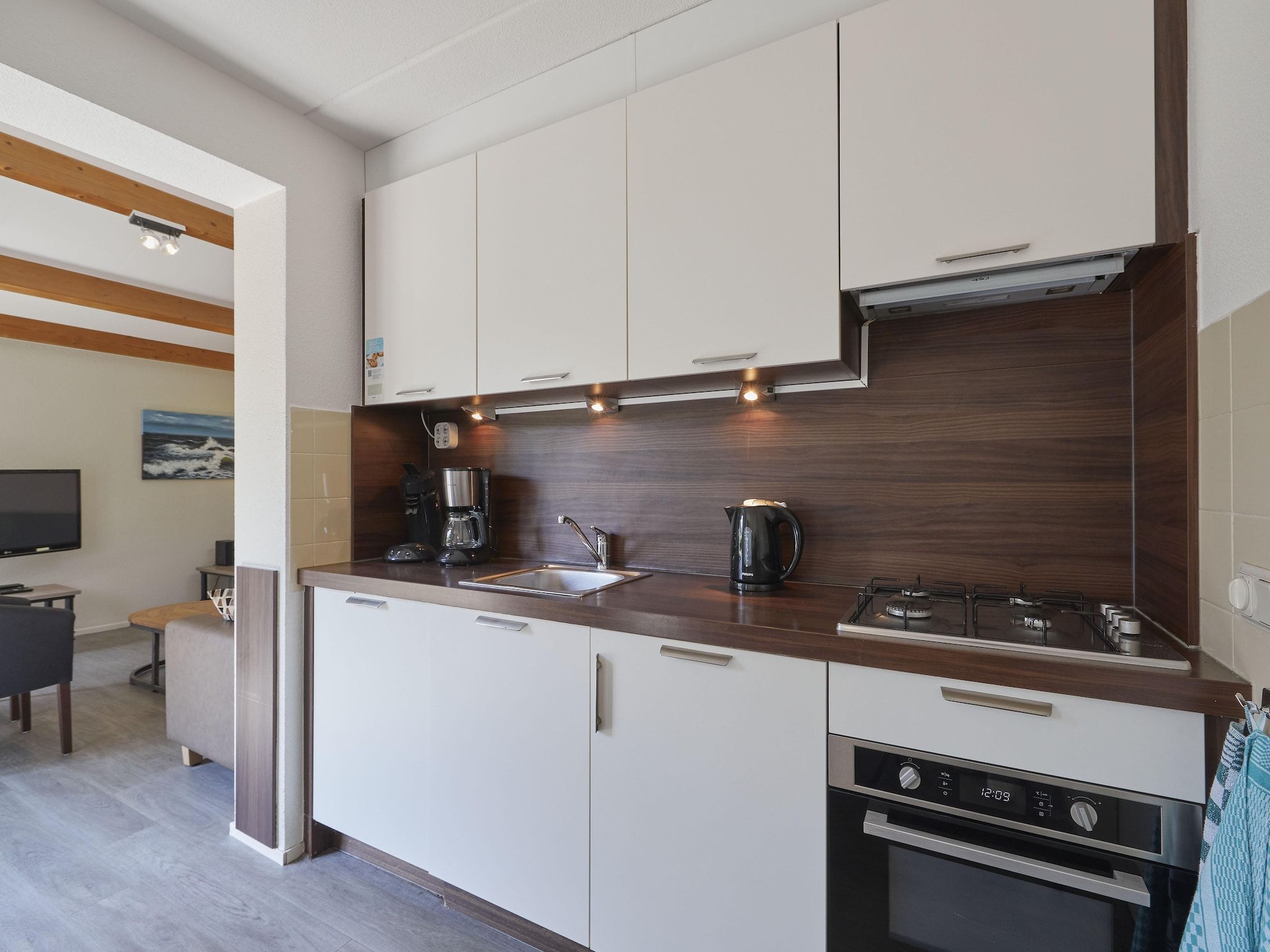 De keuken van Vakantiepark Kijkduin 6 in Den Haag