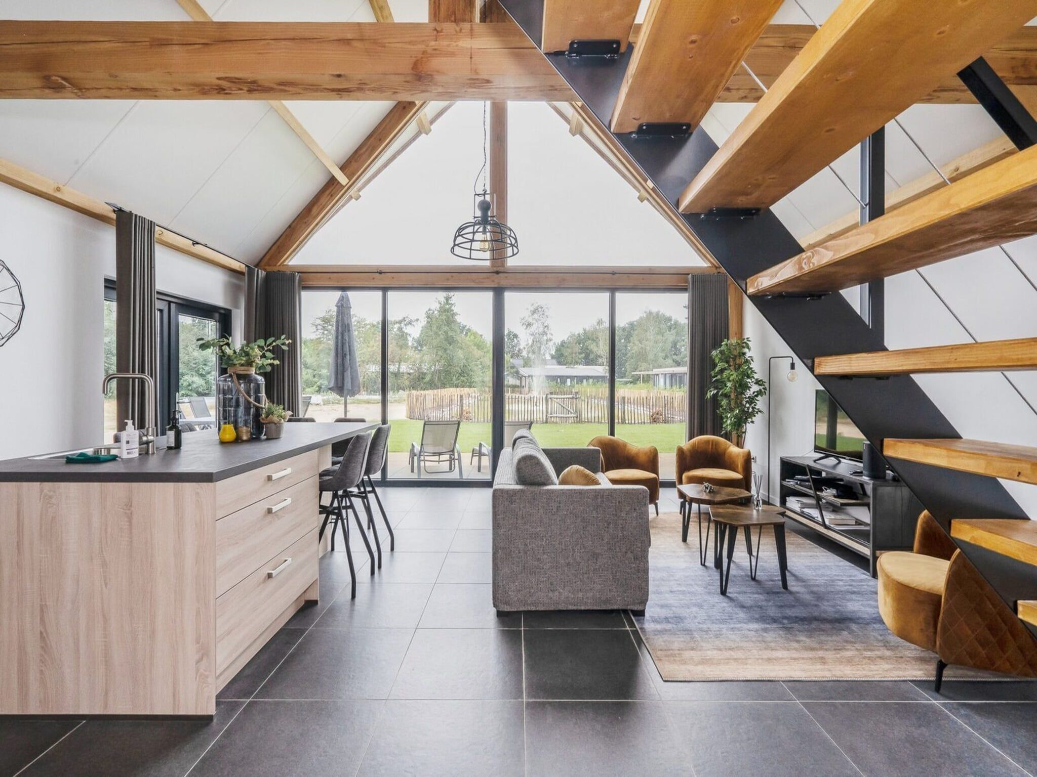 De woonkamer van Farm Lodge 687 in Baarle-nassau