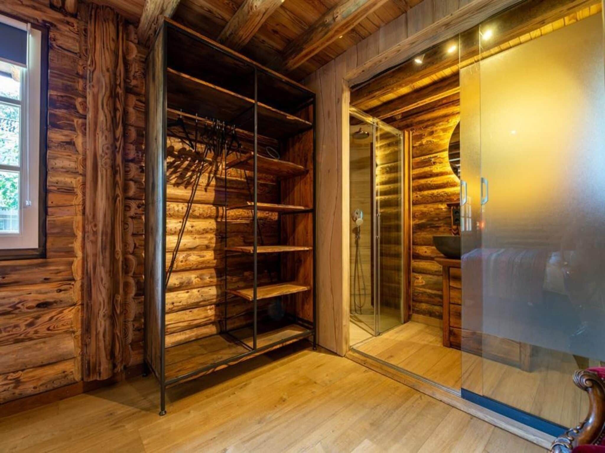 De badkamer van Paalchalet 723 in Baarle-nassau