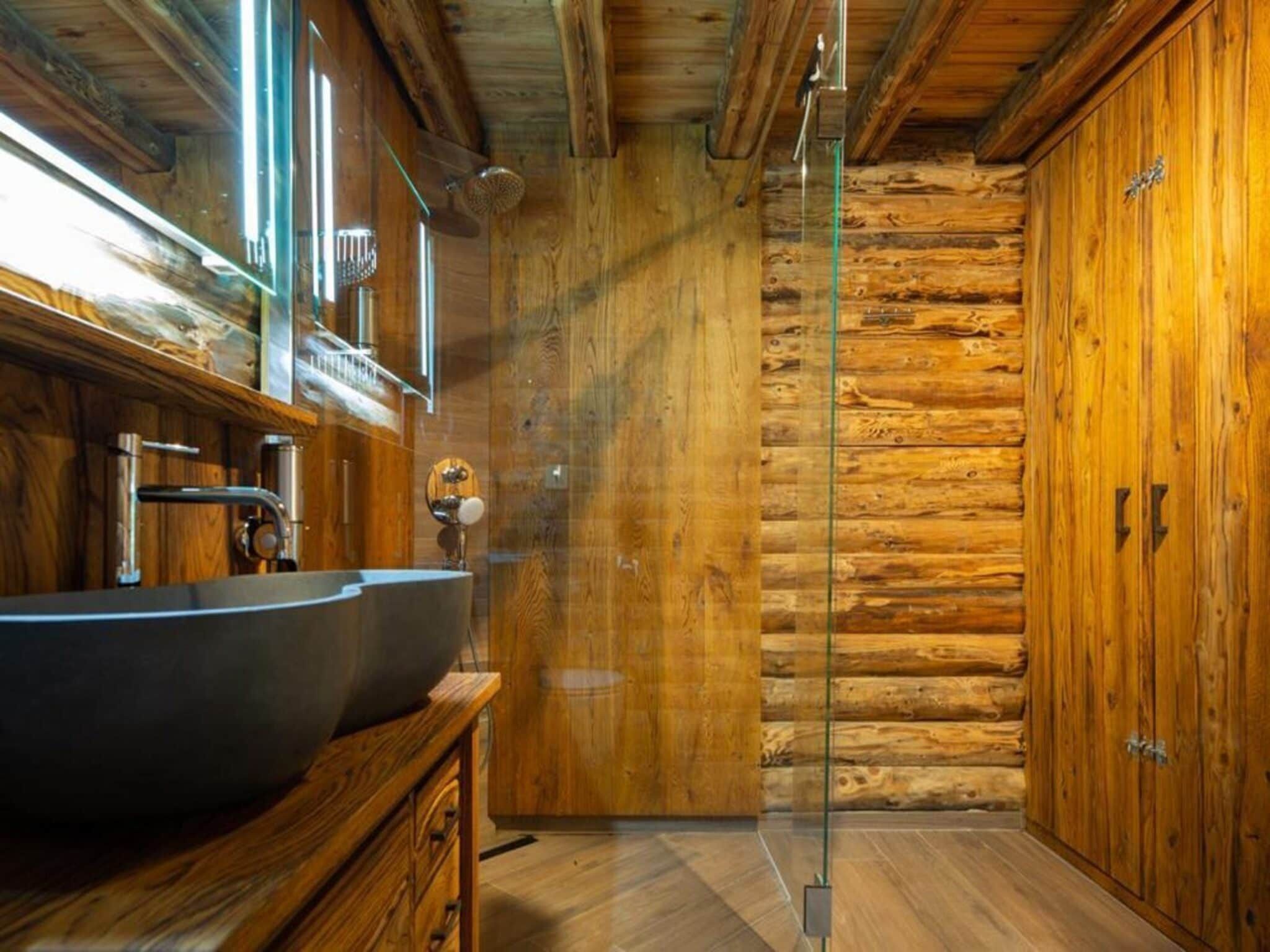 De badkamer van Paalchalet 723 in Baarle-nassau