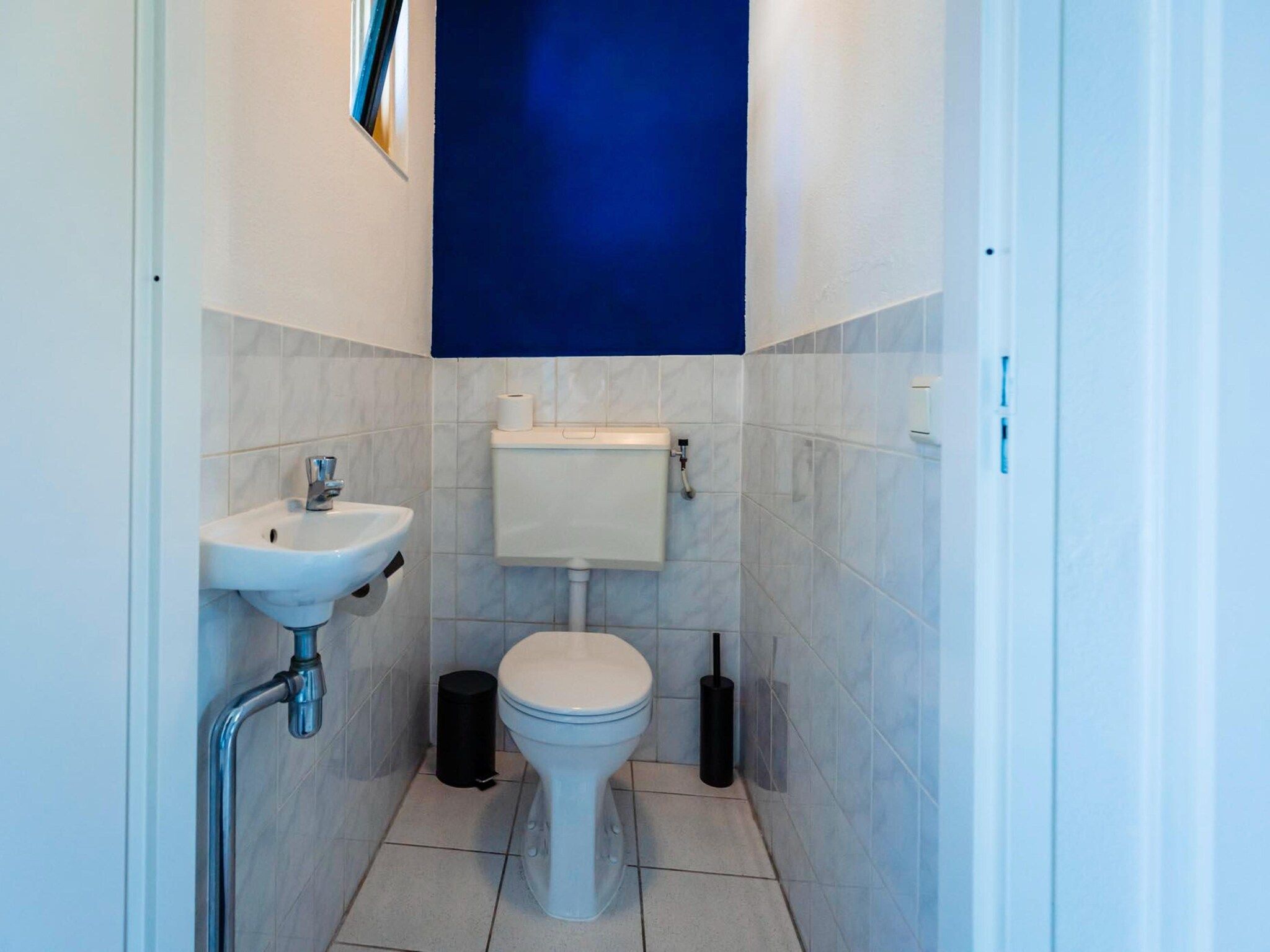 De badkamer van 6 - Persons Lakeside Child-friendly Bungalow in Ewijk