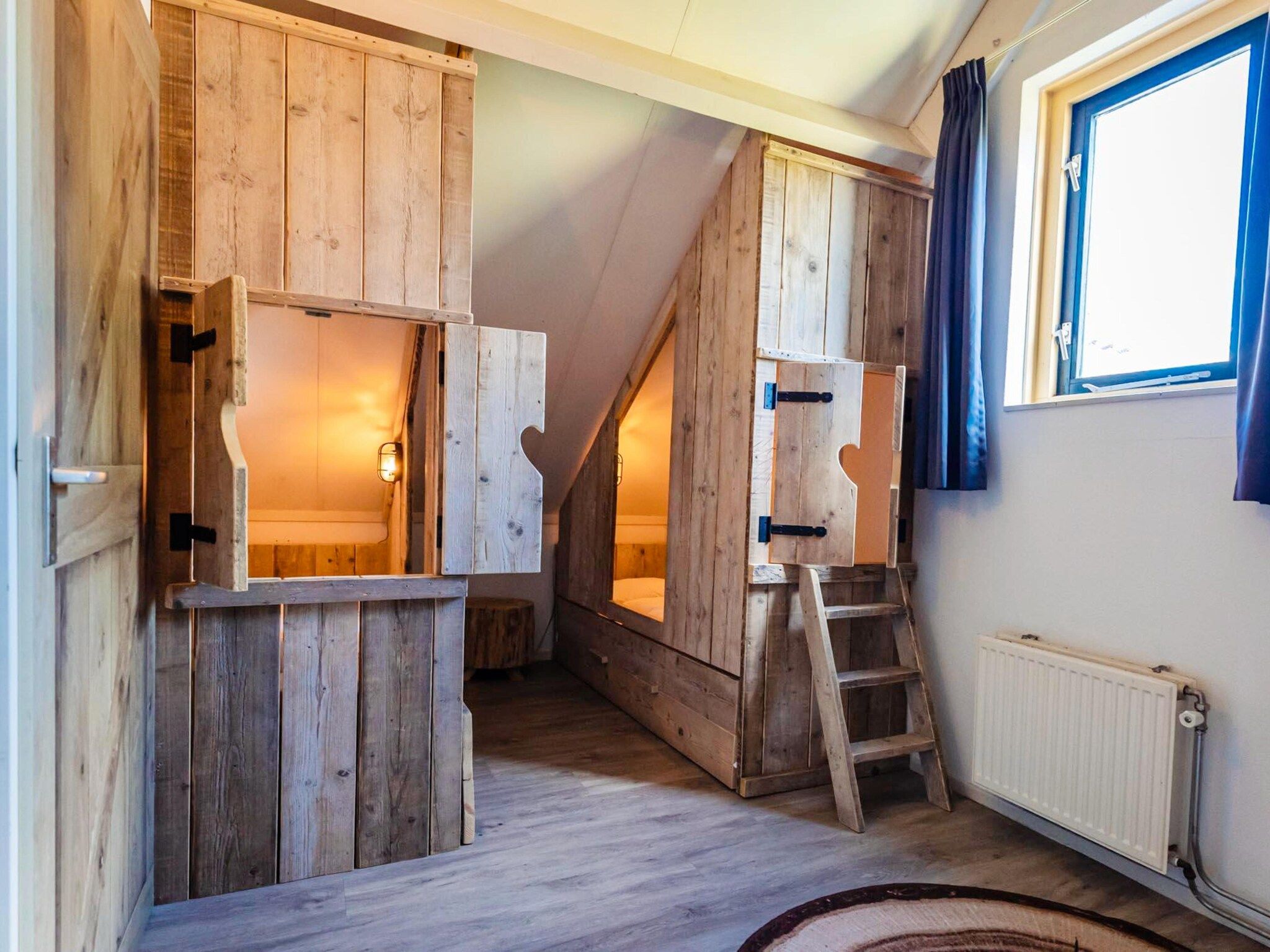 6 - Persons Lakeside Child-friendly Bungalow in Ewijk - Foto 9 van 13