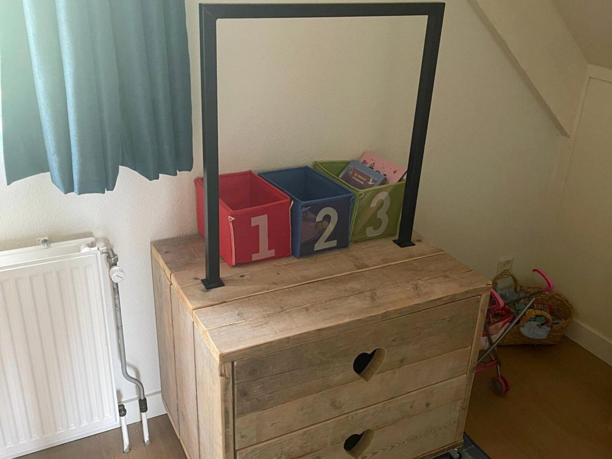 Een slaapkamer van 6 - Persons Lakeside Bungalow (copy) in Ewijk