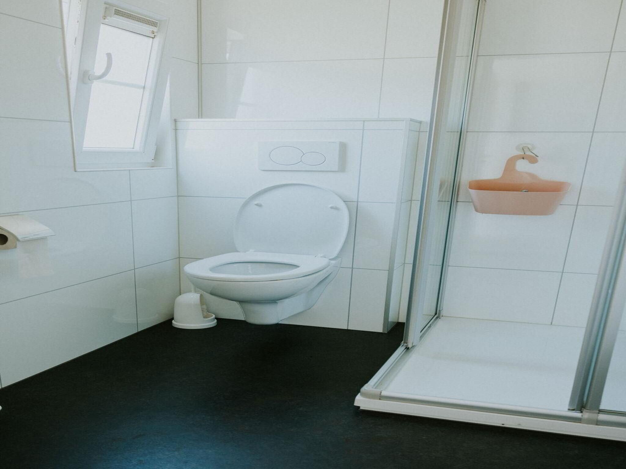 De badkamer van Boslodge l 4 persons in Balkbrug