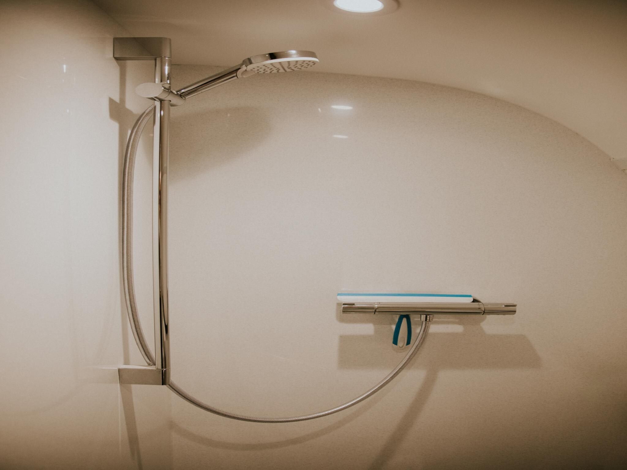 De badkamer van Skycabin | 2-4 persoons in Balkbrug